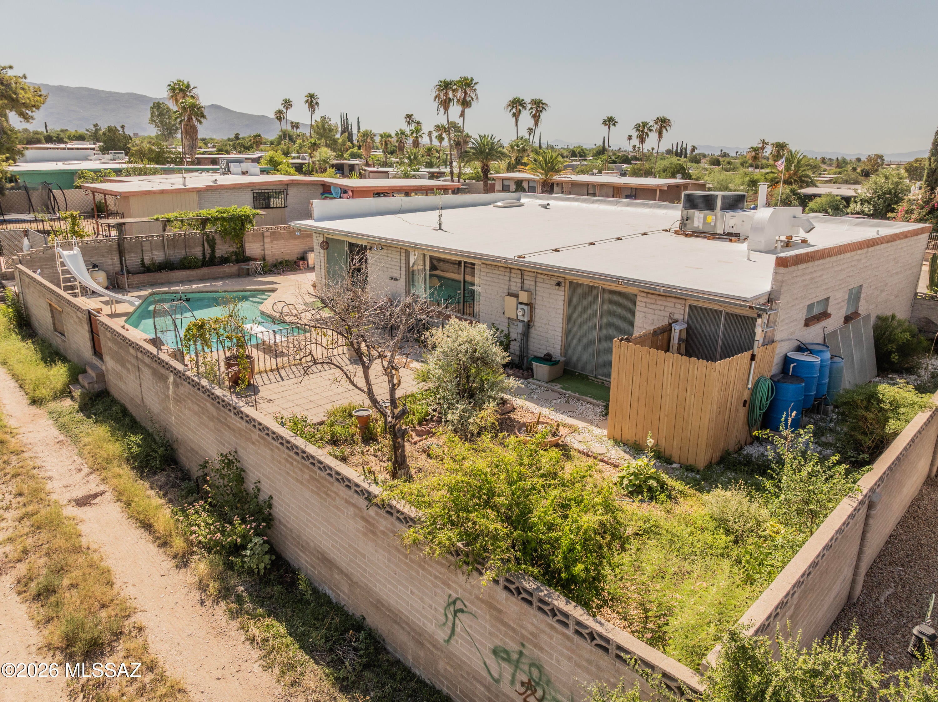 Braewood Terrace (1-107) - Residential