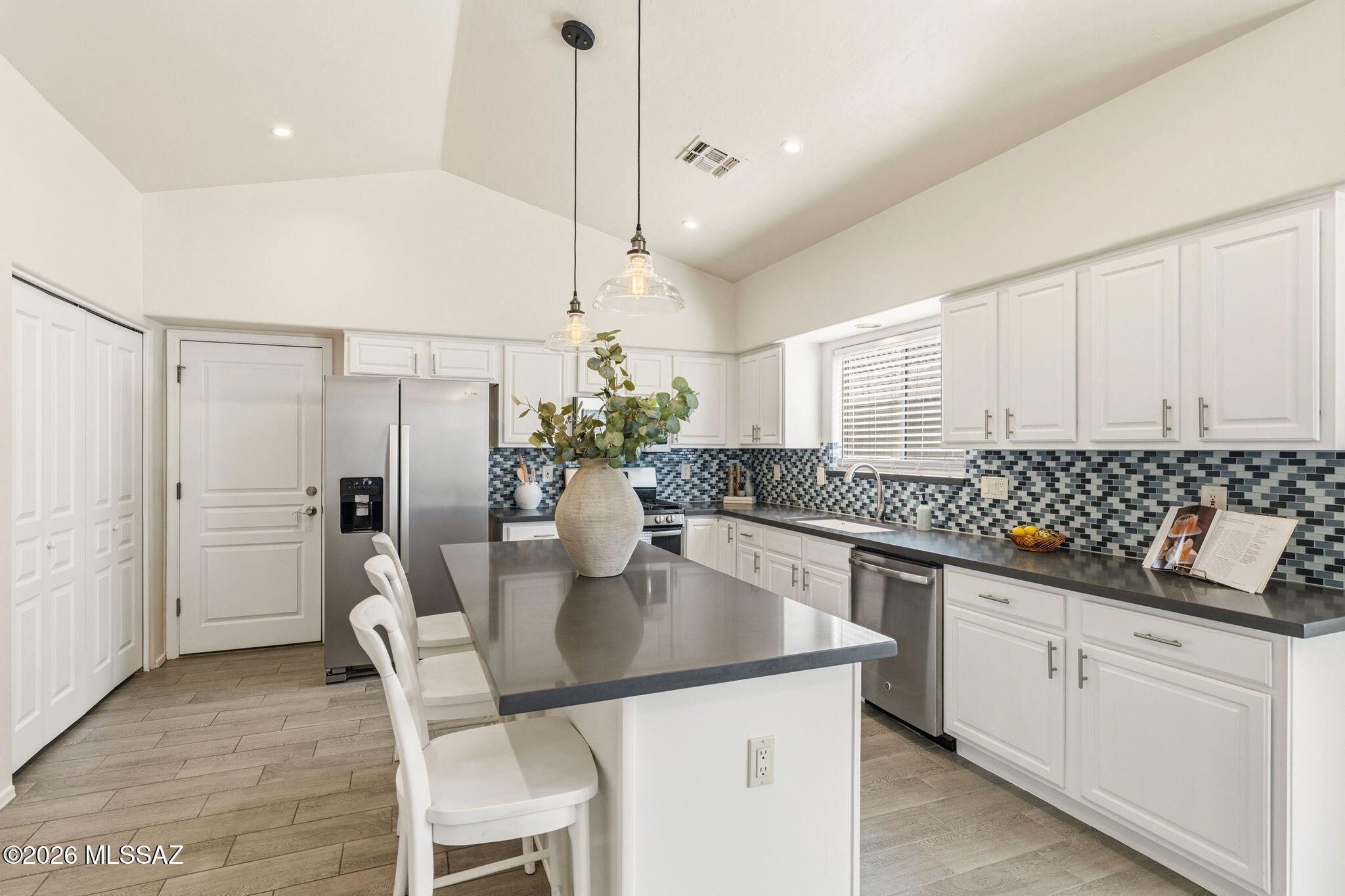 Sabino Mountain (1-290) - Residential