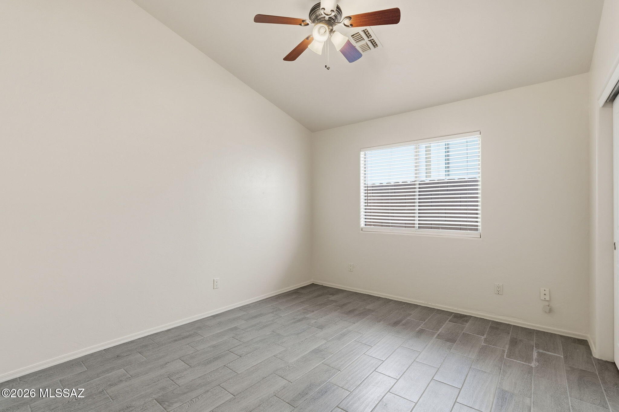 Sabino Mountain (1-290) - Residential