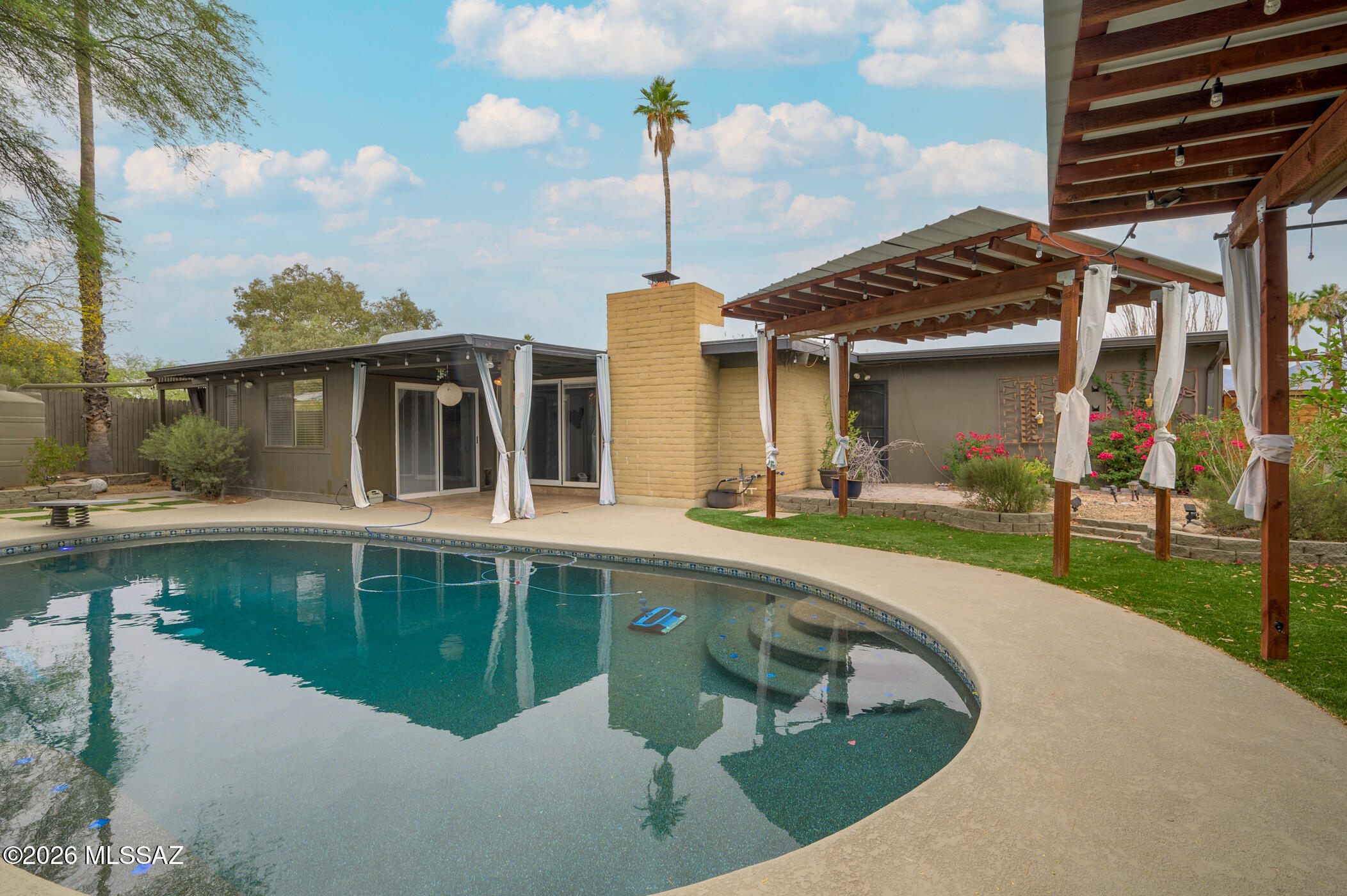 Hidden Hills (104-200) - Residential