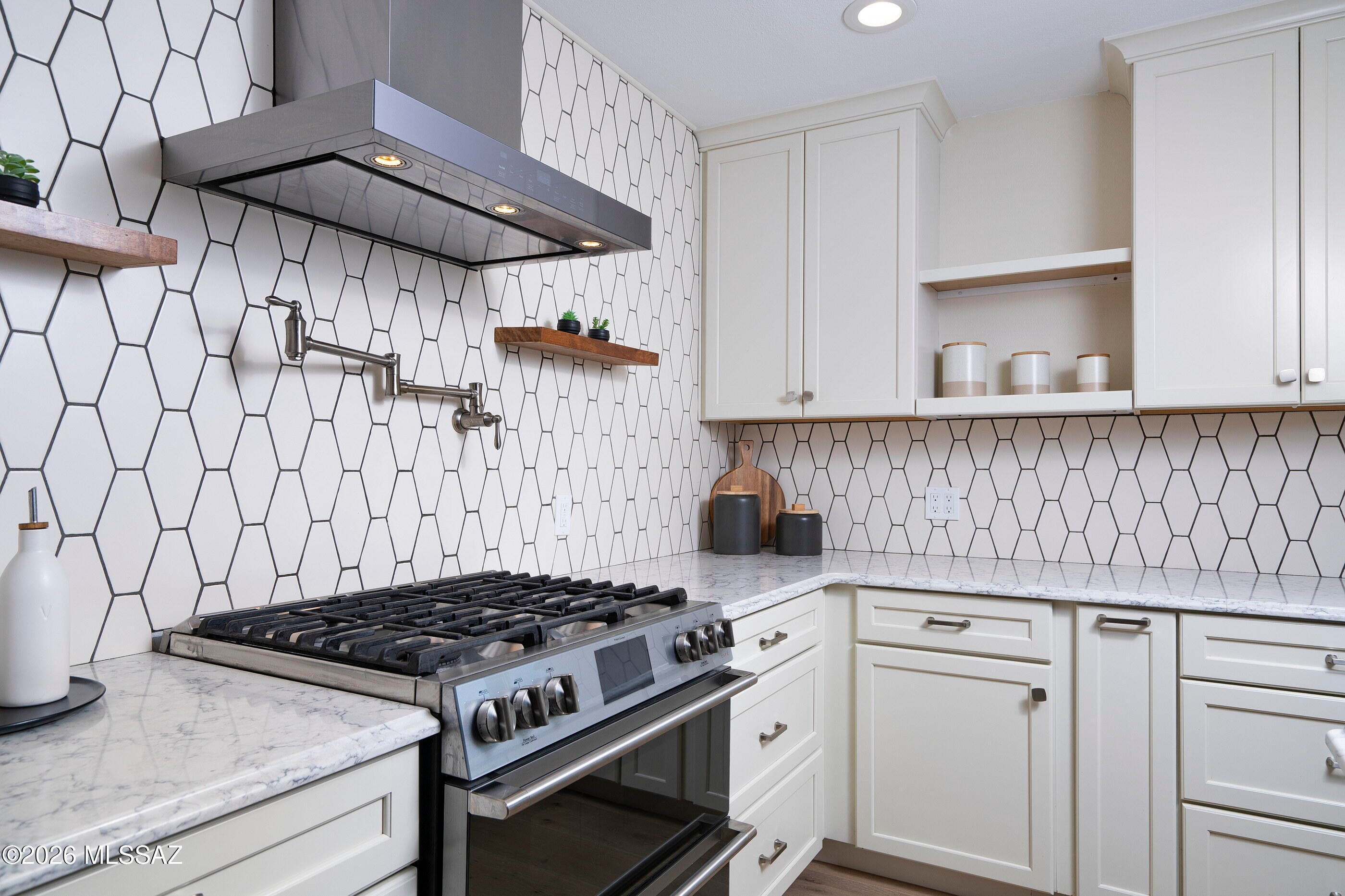 Valoro Estates (1-15) - Residential