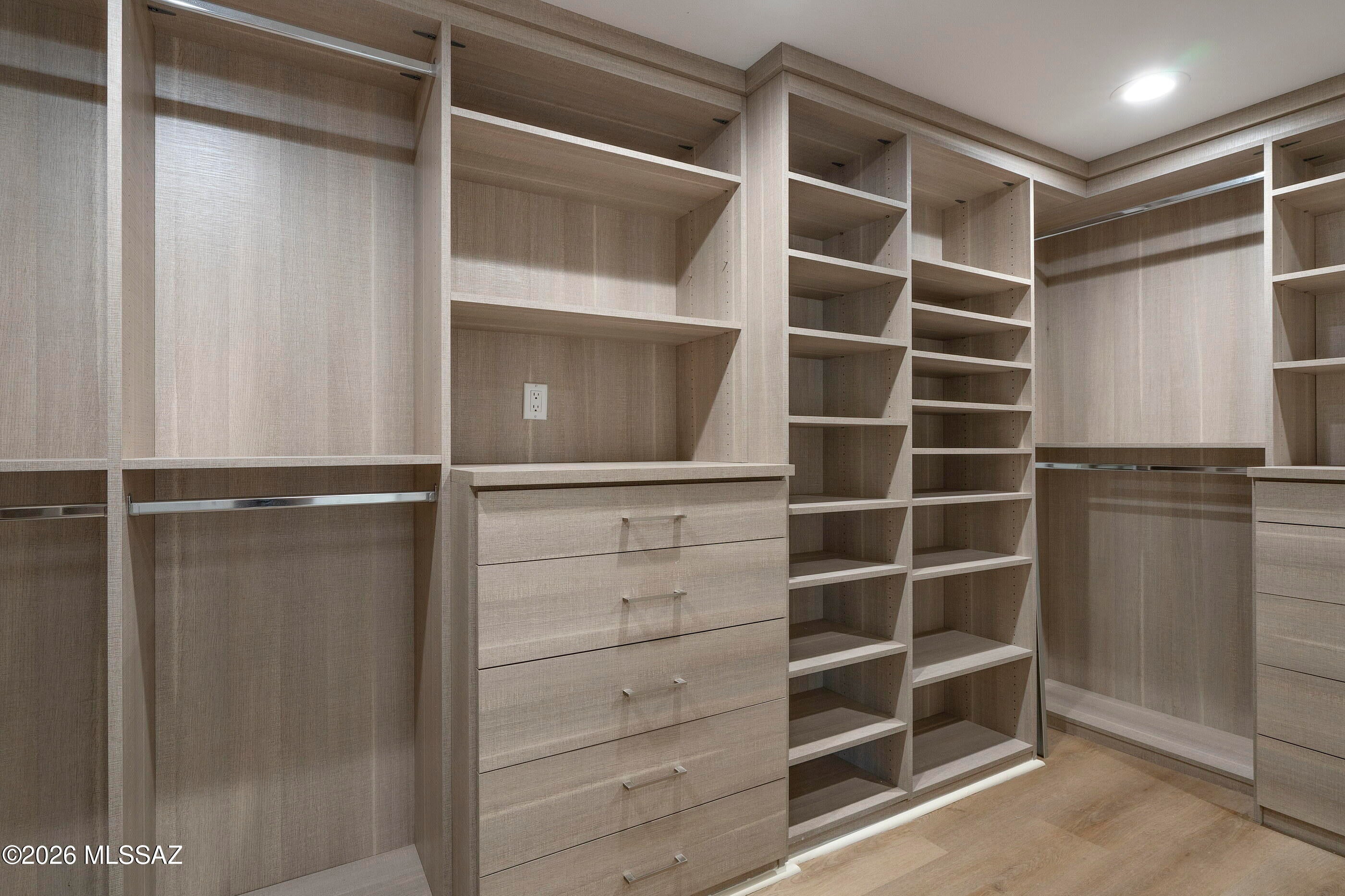 Valoro Estates (1-15) - Residential