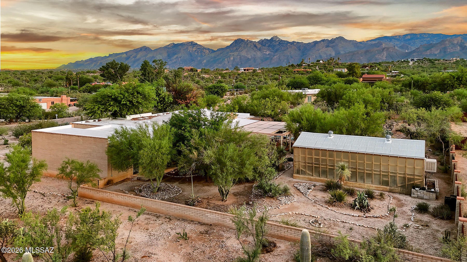 Tanque Verde Vista (1-26) - Residential