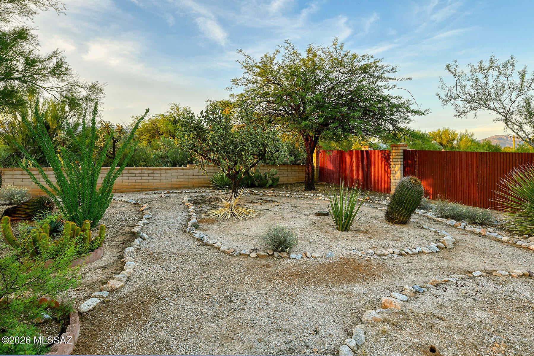 Tanque Verde Vista (1-26) - Residential