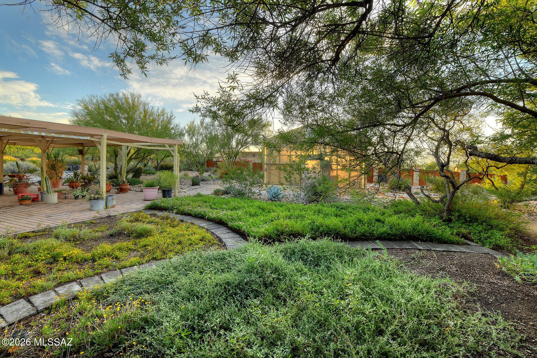 Tanque Verde Vista (1-26) - Residential