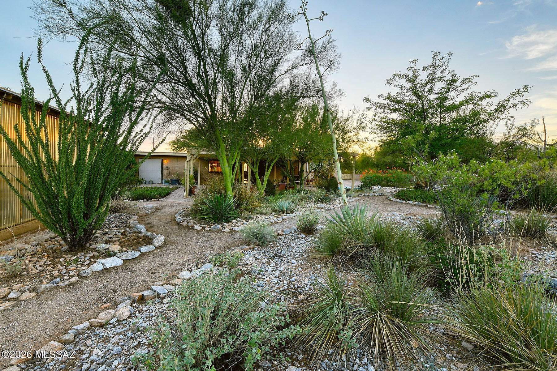Tanque Verde Vista (1-26) - Residential