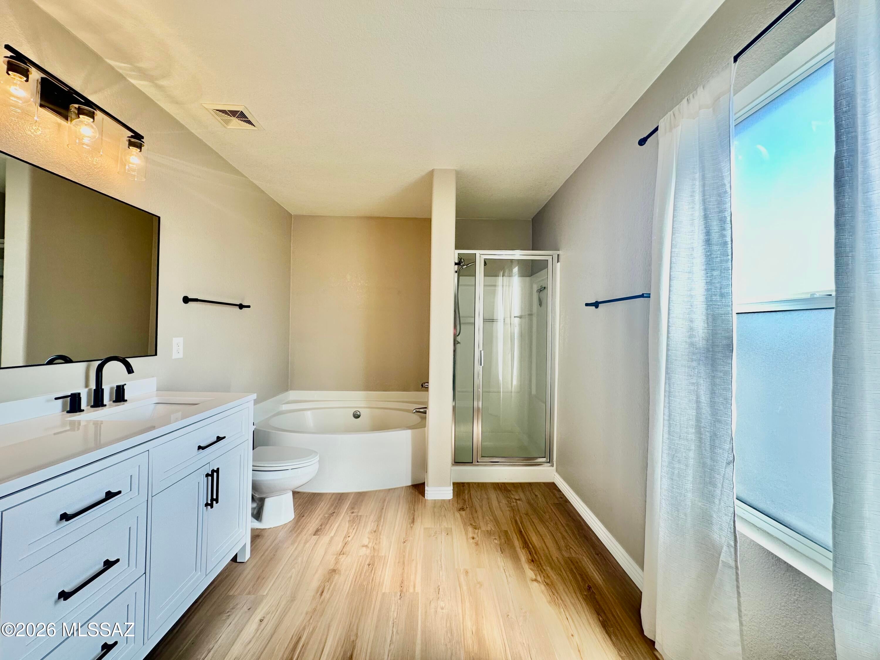 Rancho Del Lago (207-388) - Residential Lease
