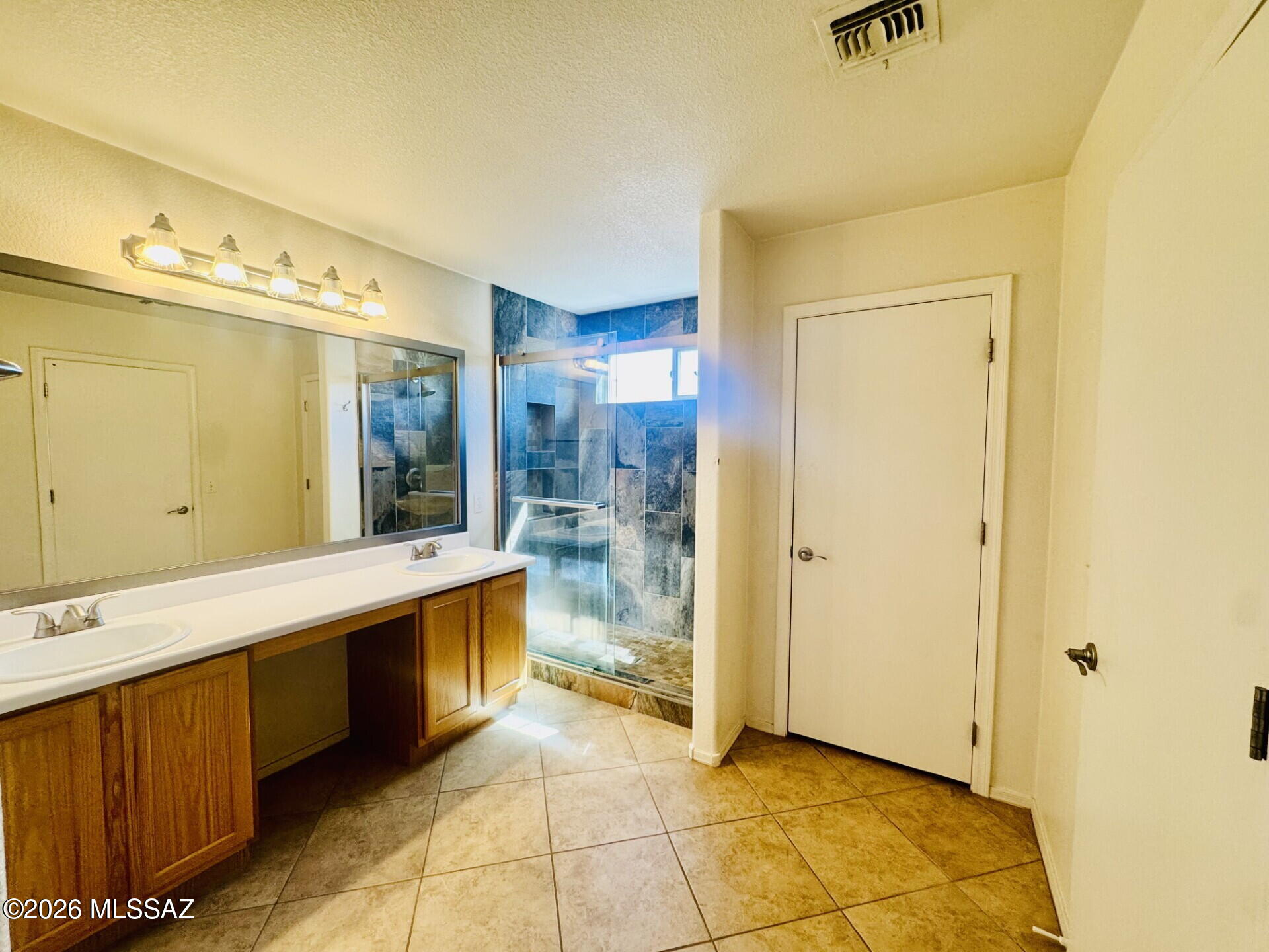 Copper Moon - Residential Lease