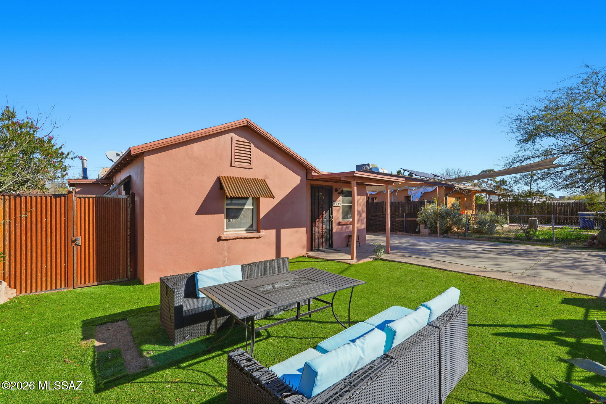 El Rio Park - Residential Income