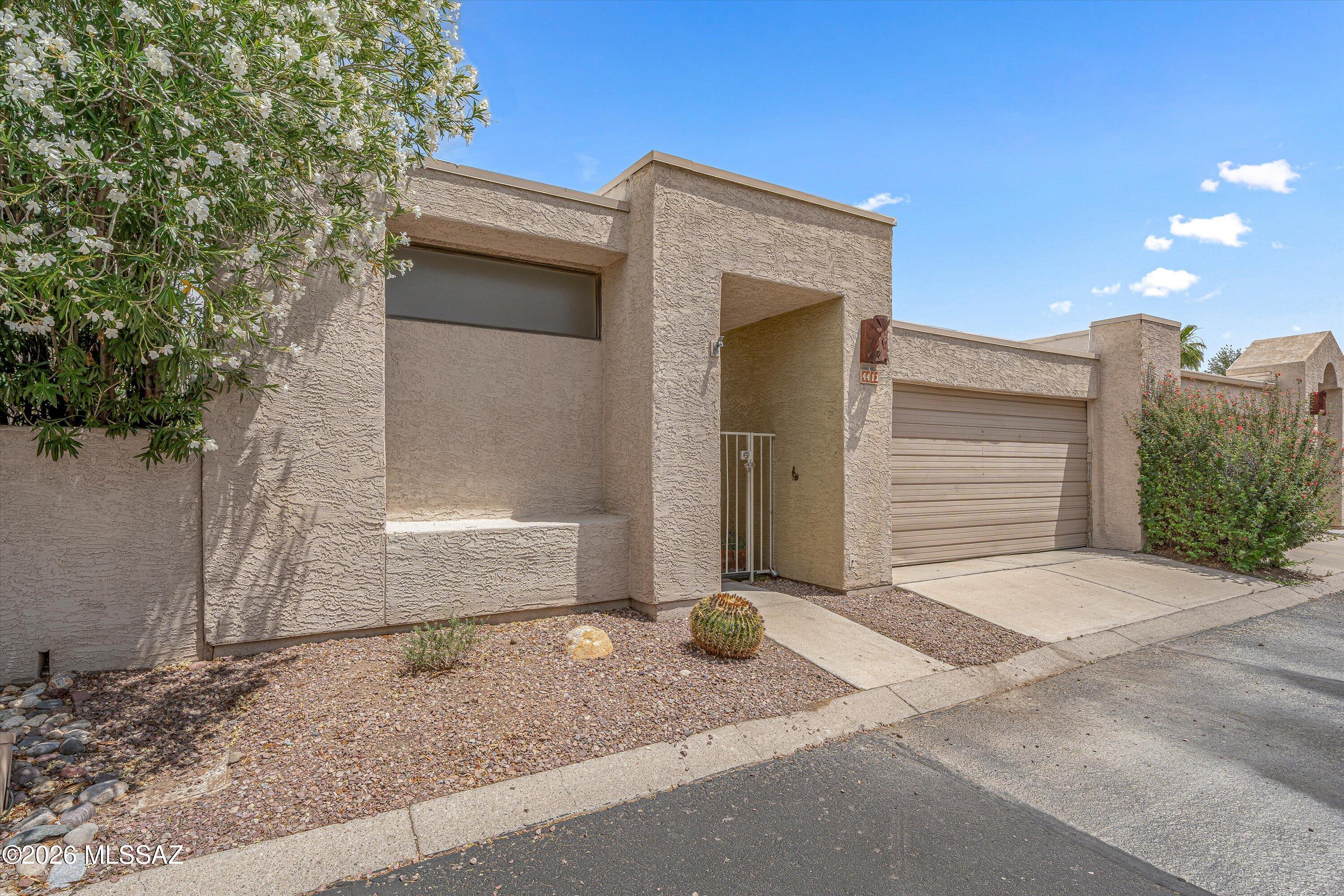 Creekside Townhome has a hard to find 2bed/2 bath PLUS separate casita with full bathroom and AC. Central location has River Walk steps away, shopping, restaurants,  grocery store and more!  Open concept living between kitchen and great room. High ceilings, fireplace and lovely courtyard for private entertaining, grilling, or just relaxing.  Beautiful community pool with mountain views, shade, guest parking.  2-car garage with built-in work bench for tools, etc.