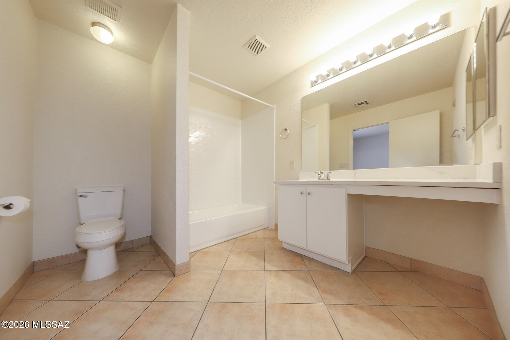 Rincon Aviador (1-120) - Residential Lease