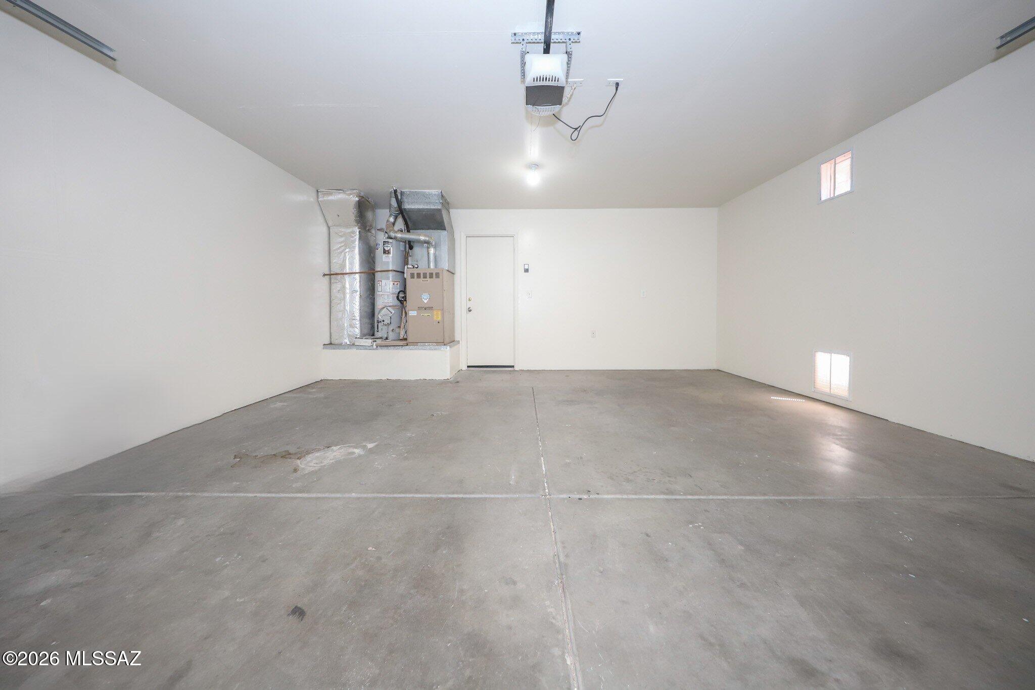 Rincon Aviador (1-120) - Residential Lease
