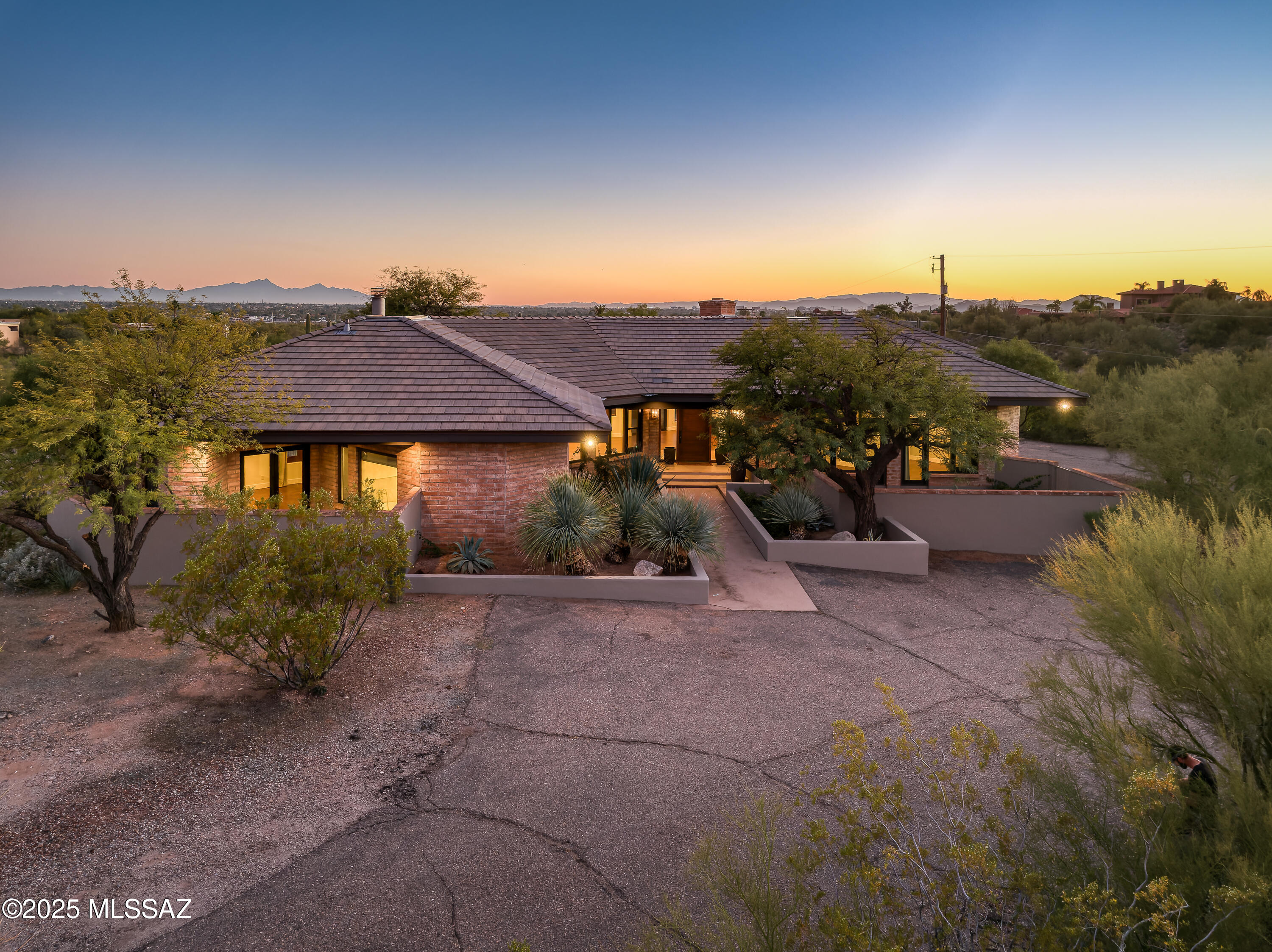 Catalina Foothills Estates NO. 2 - Residential