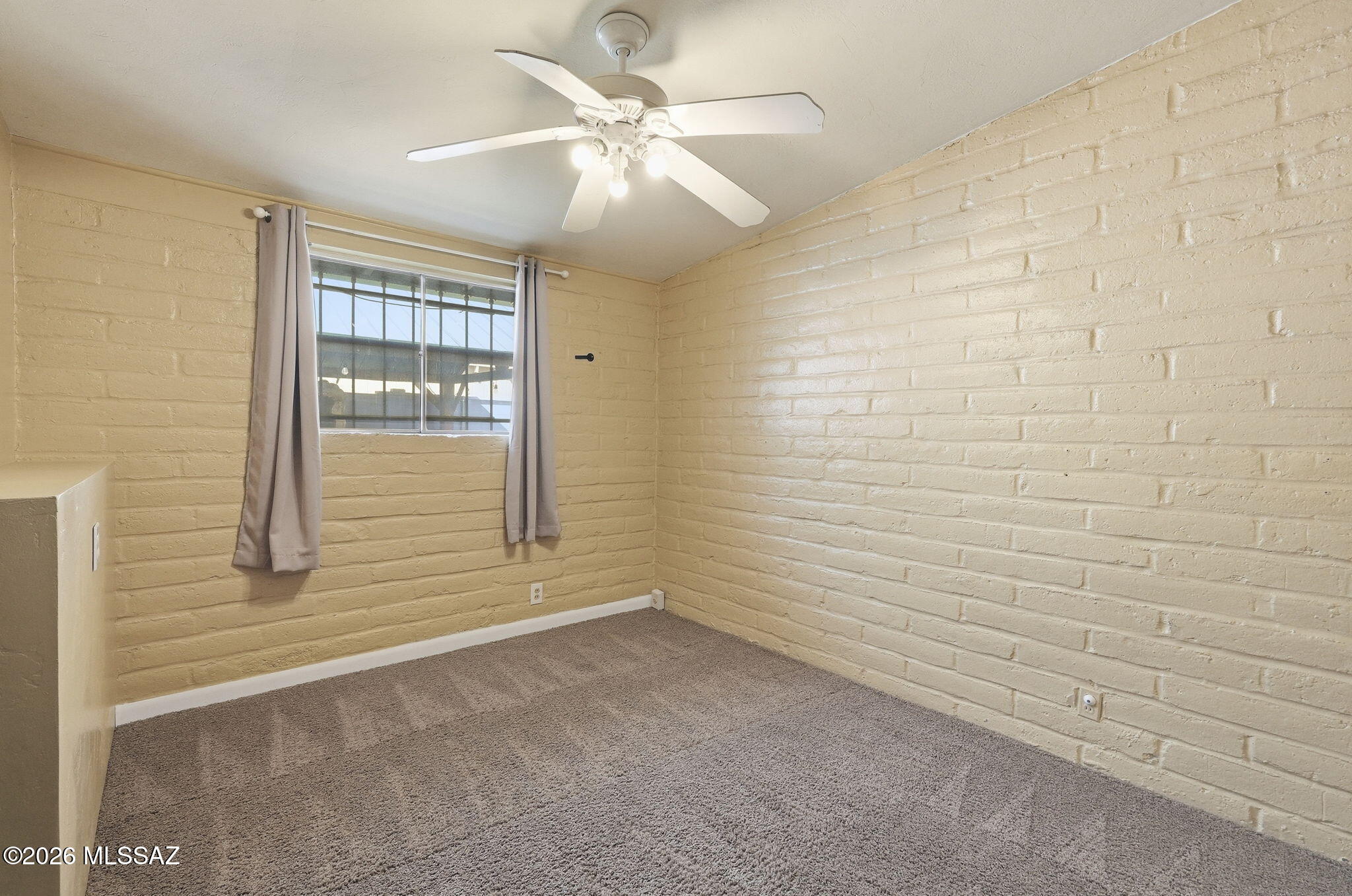 Kingston Knolls Terrace - Residential