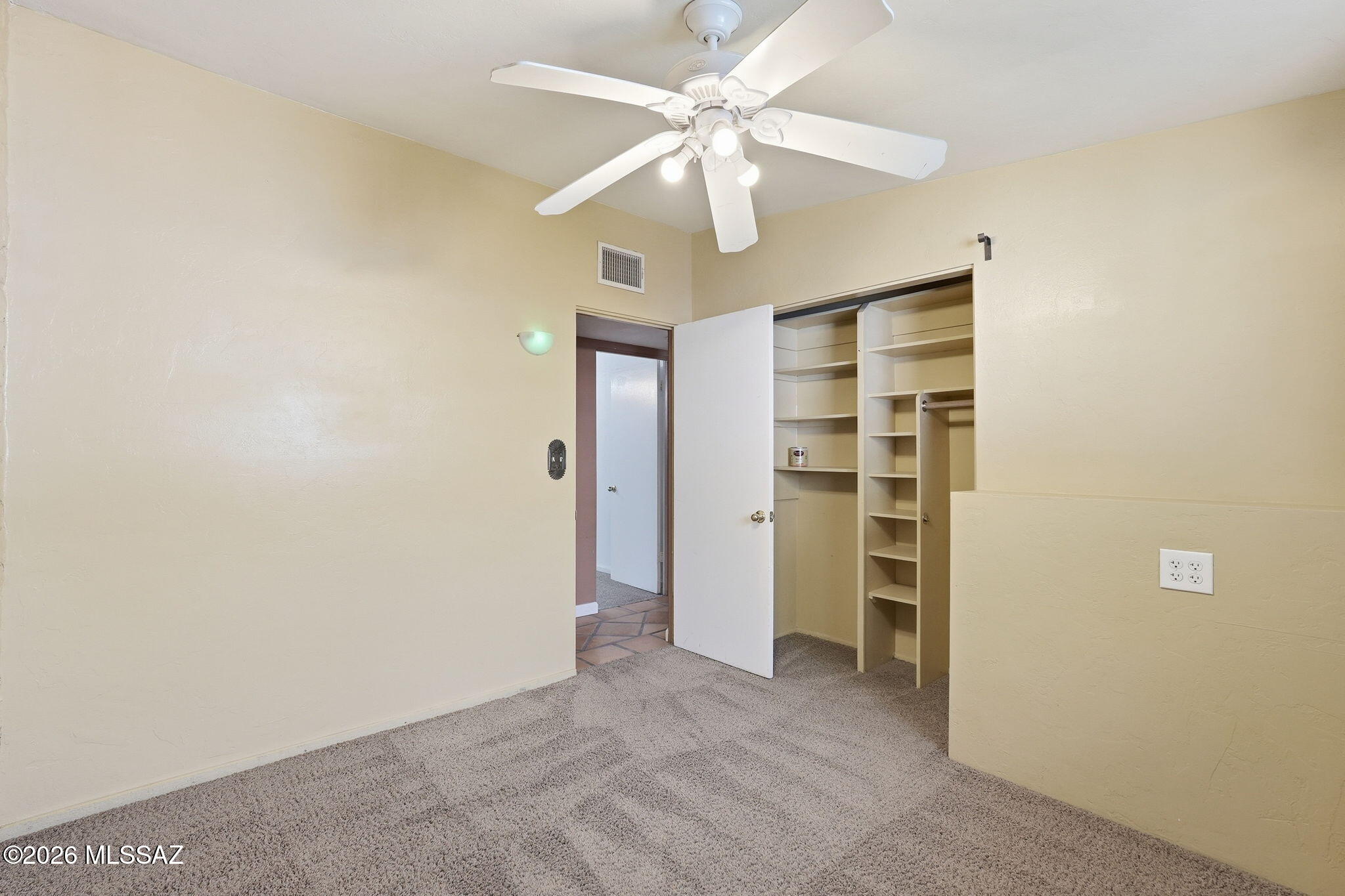 Kingston Knolls Terrace - Residential