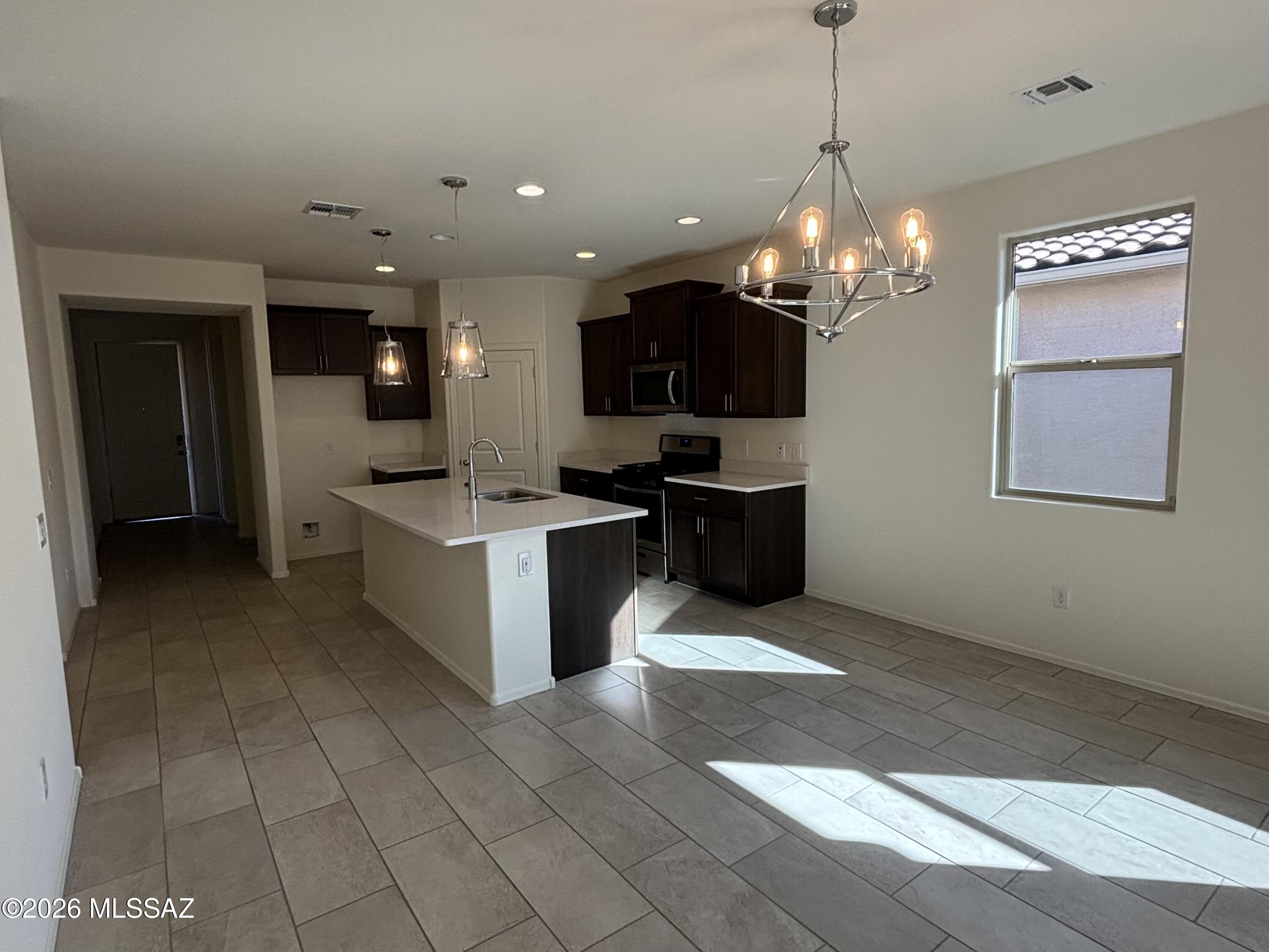 La Estancia De Tucson (1-330) - Residential