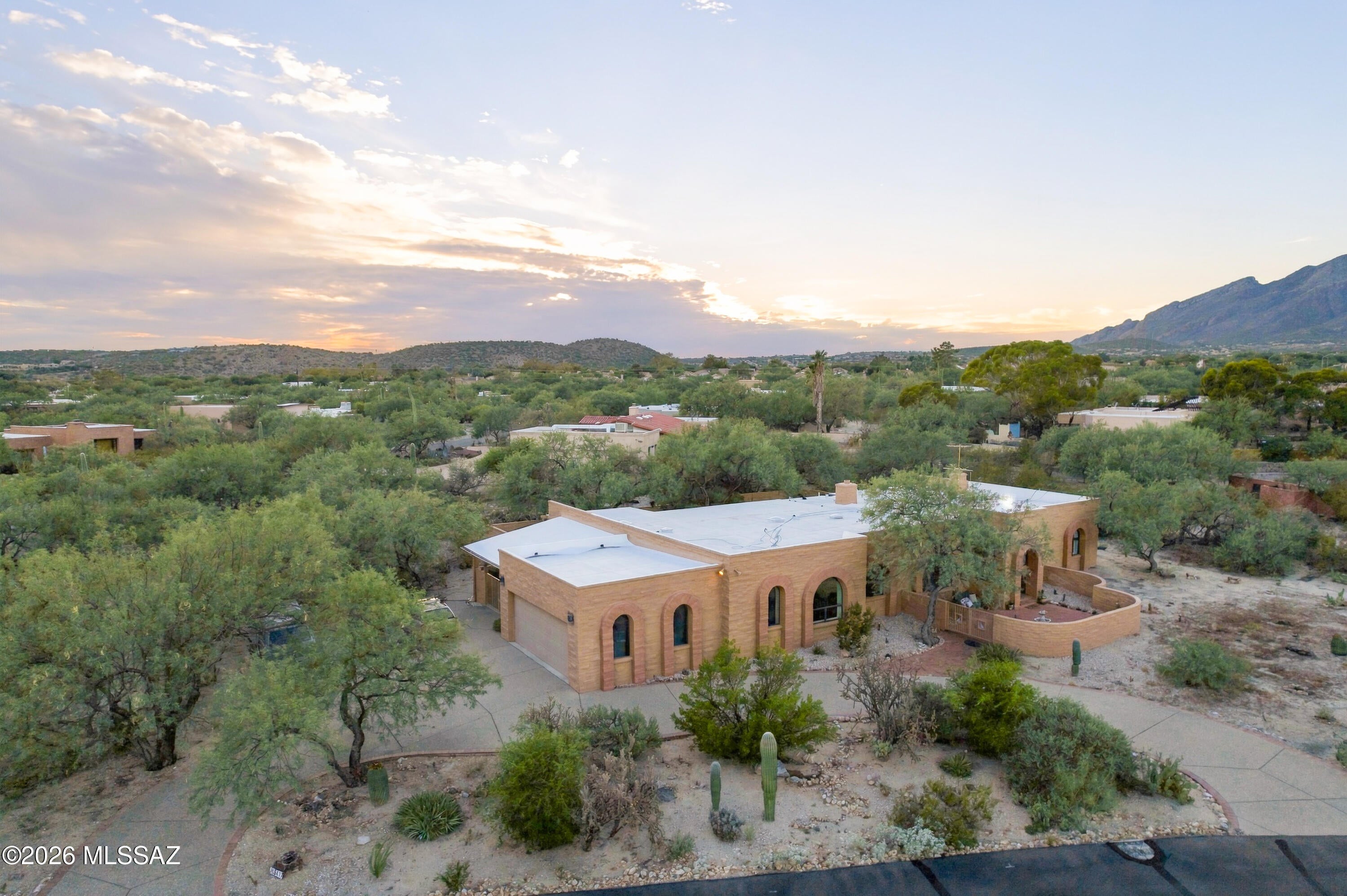 Sabino Town And Country Estates (1-77) - Residential