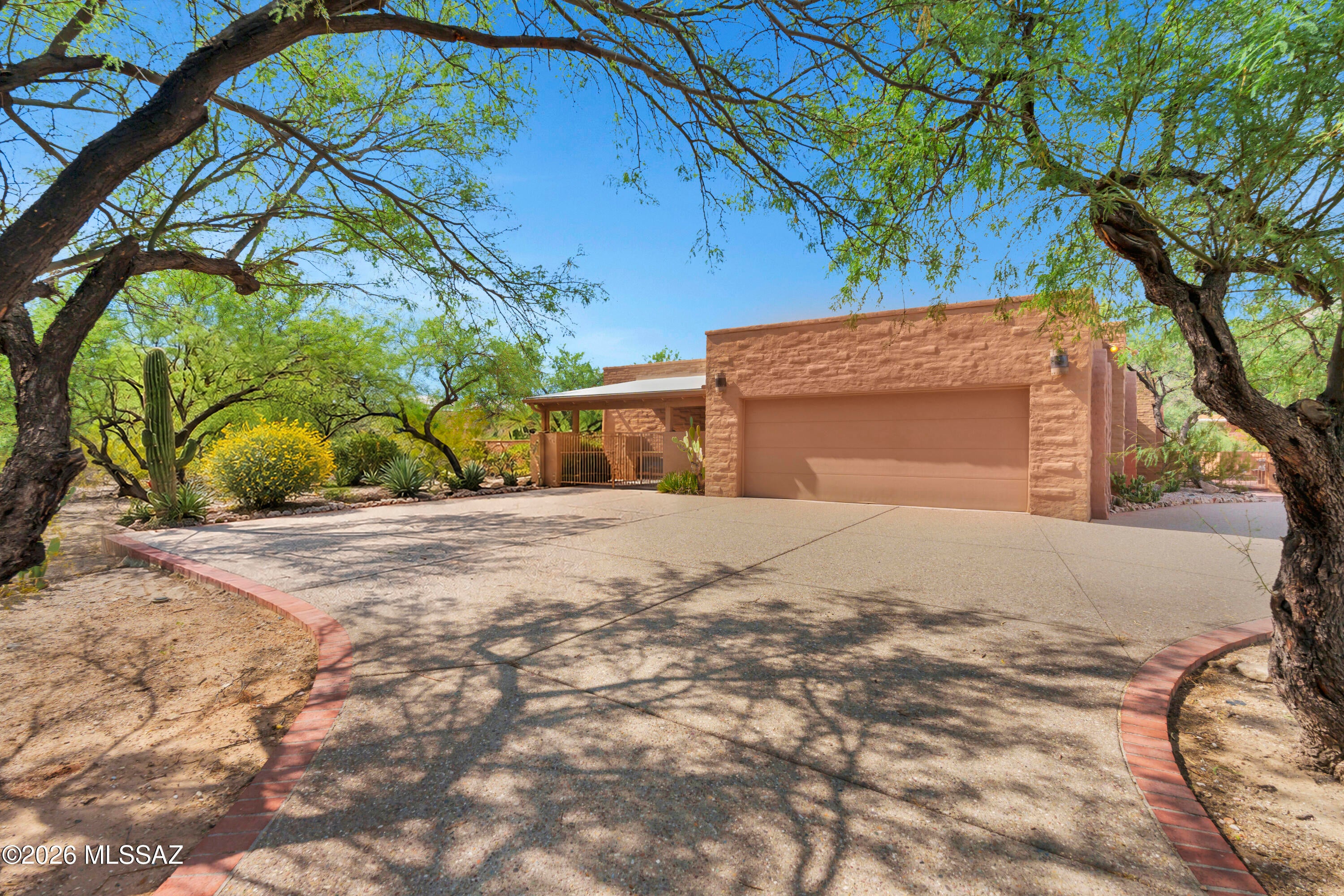 Sabino Town And Country Estates (1-77) - Residential