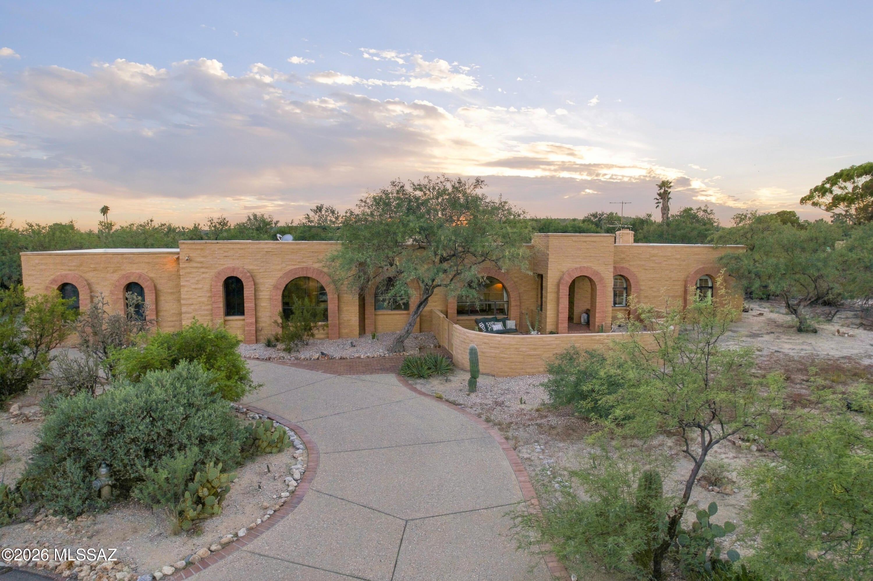 Sabino Town And Country Estates (1-77) - Residential