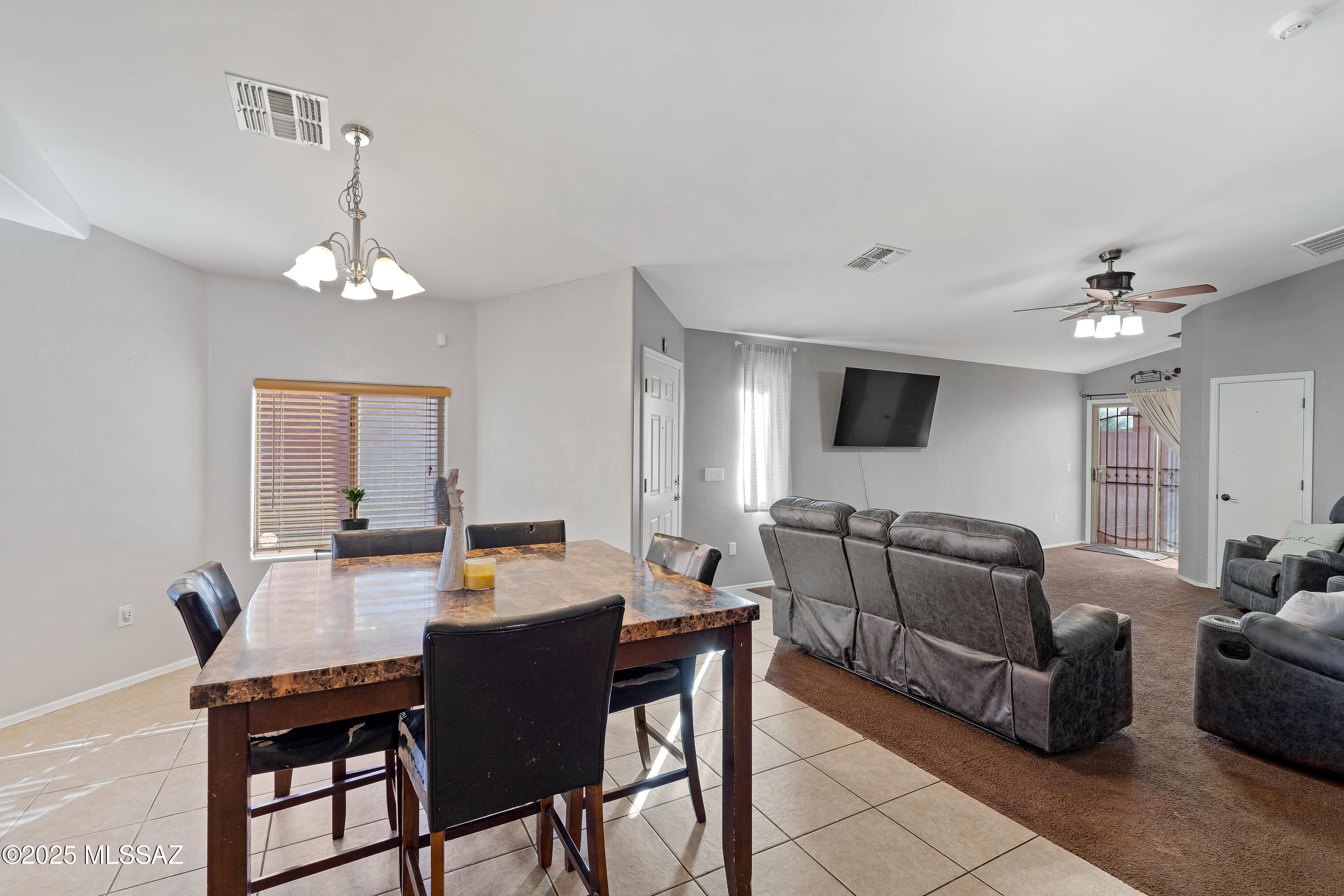 Tres Pueblos Norte - Residential