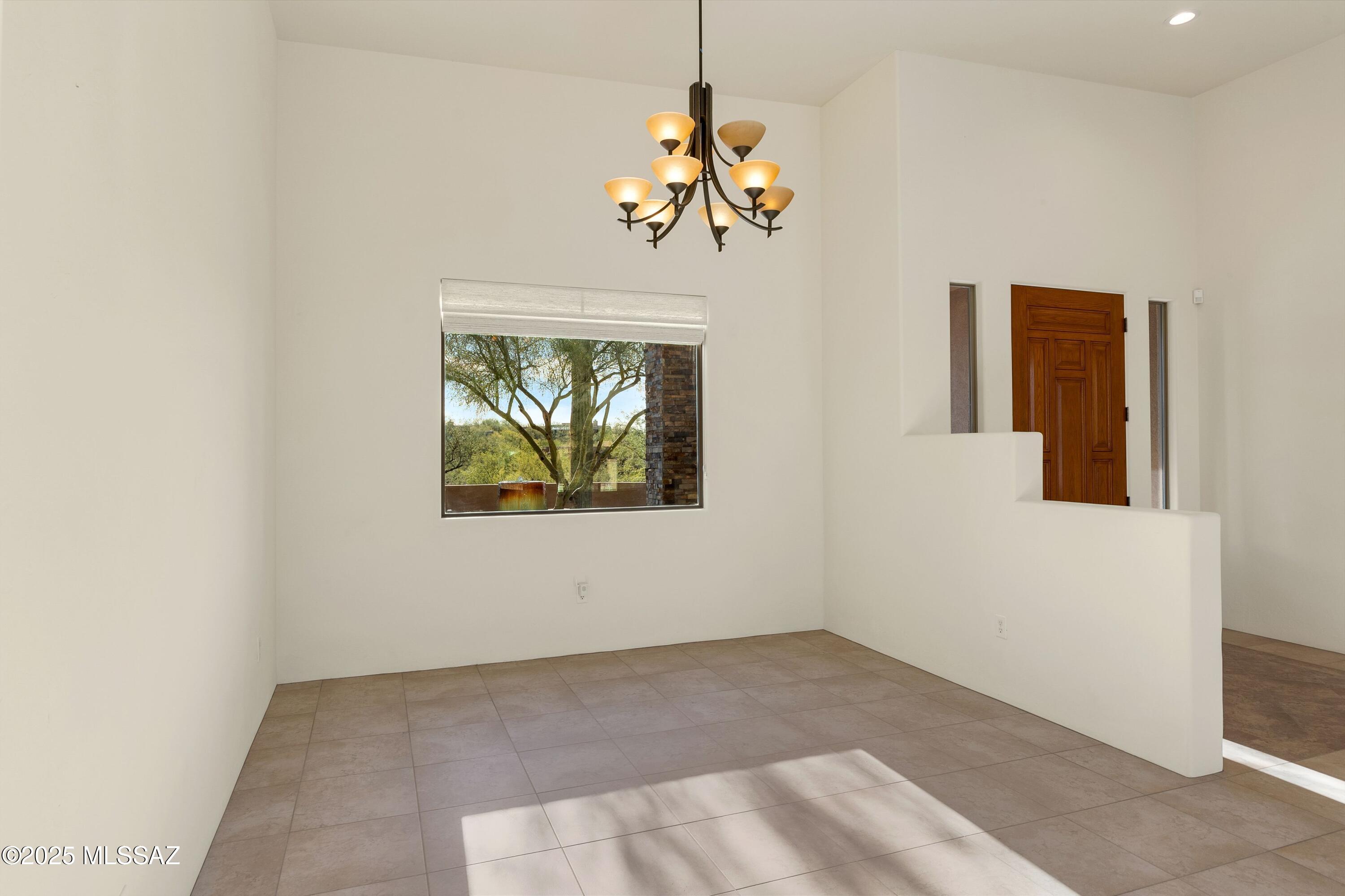 Coyote Creek (1-395) - Residential