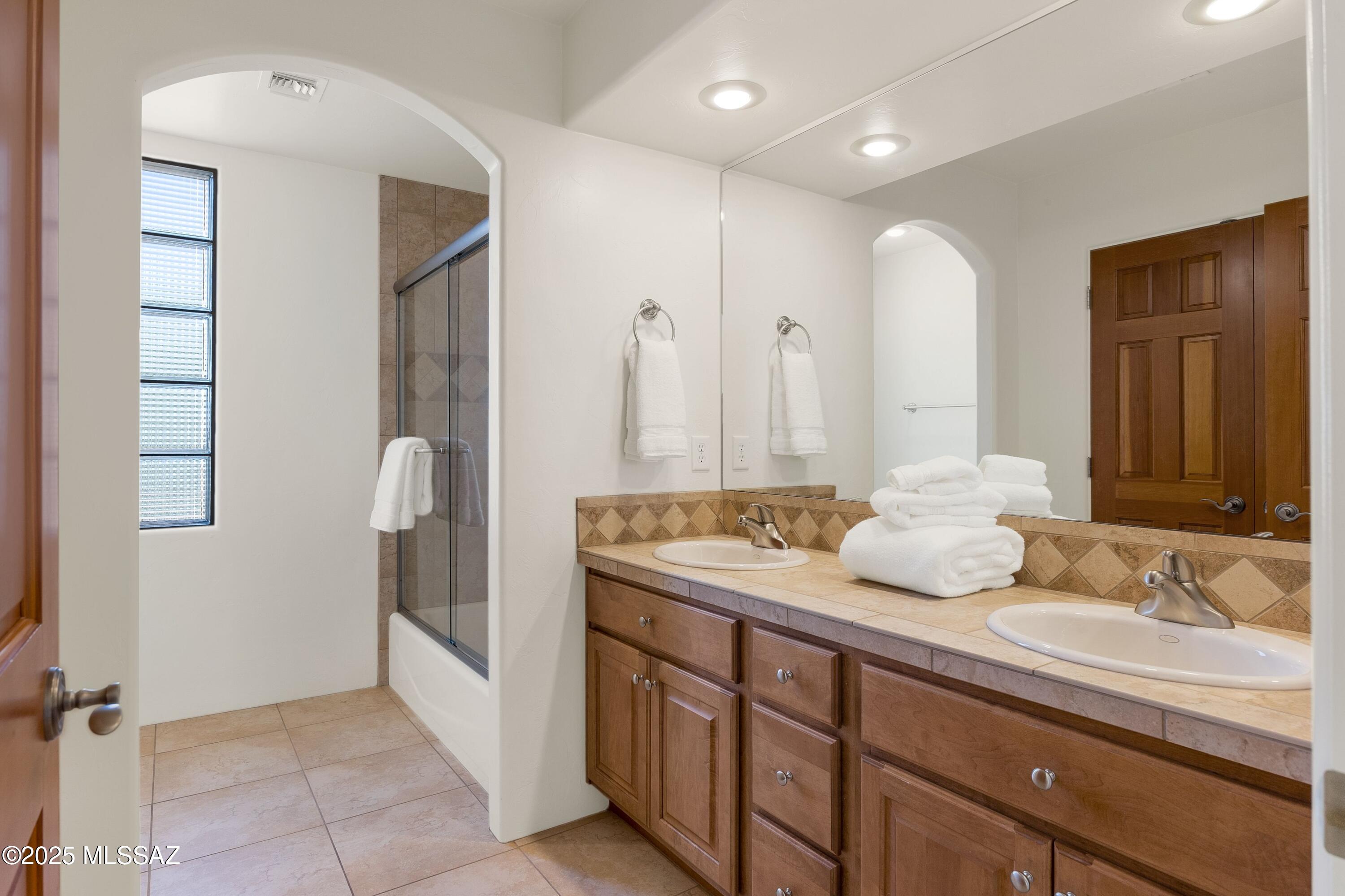 Coyote Creek (1-395) - Residential