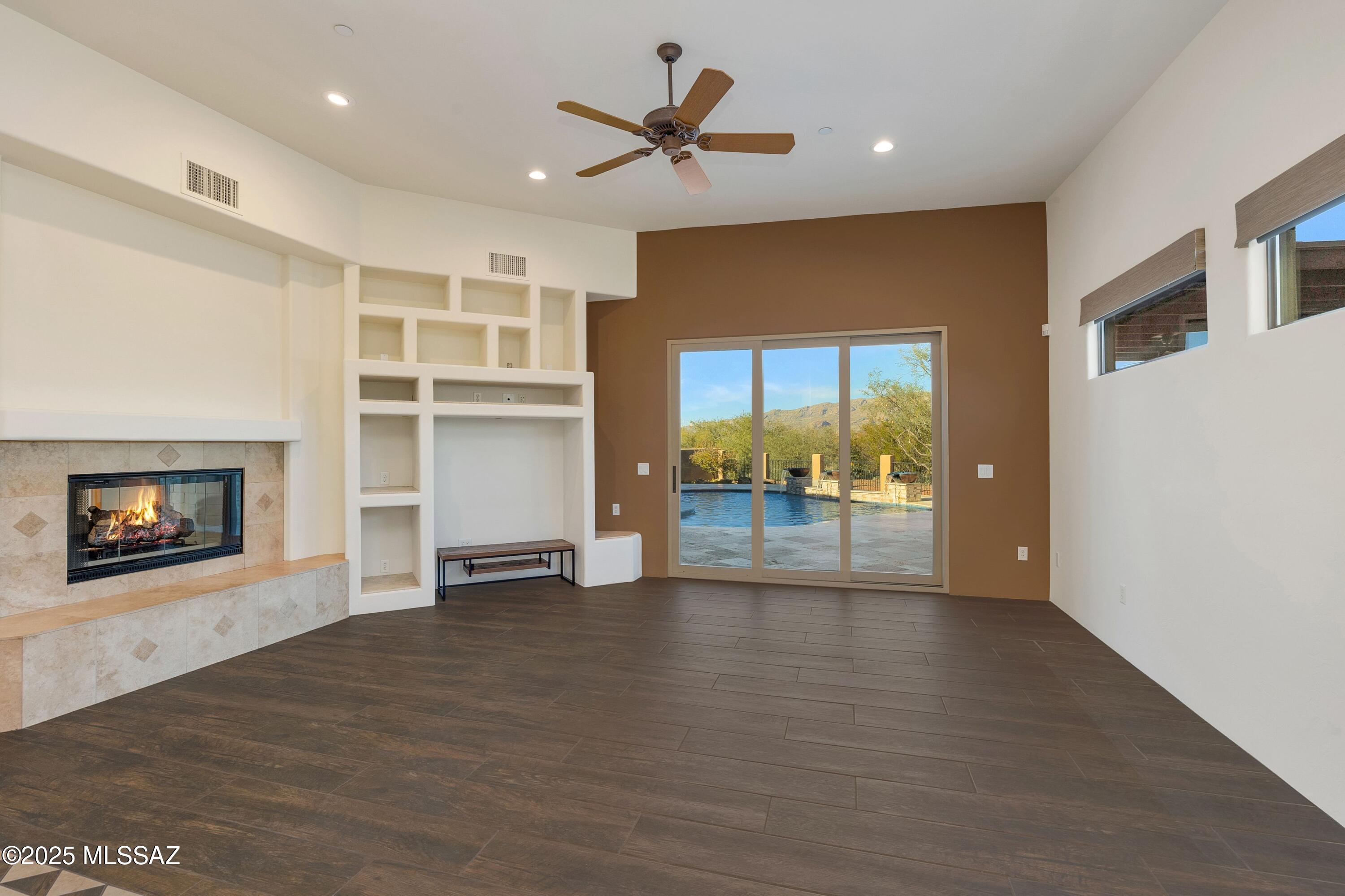 Coyote Creek (1-395) - Residential