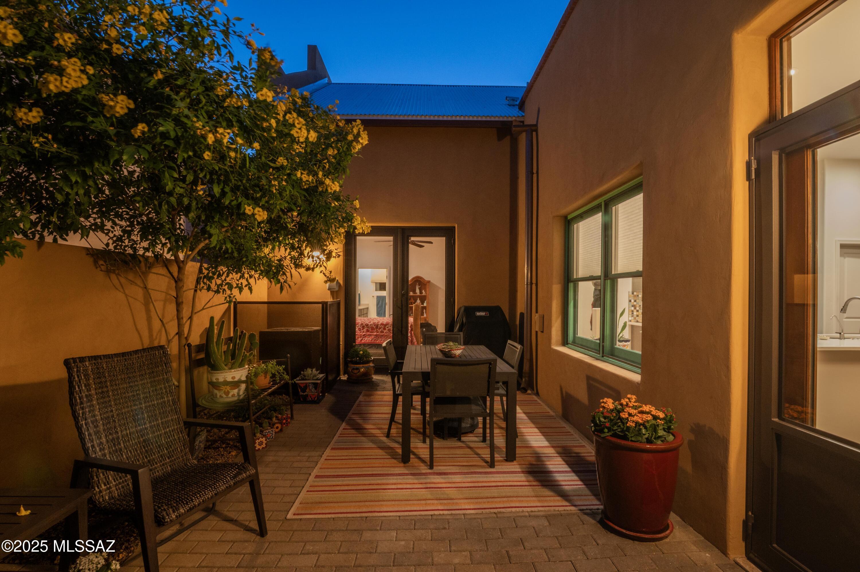 Kennedy & Meyer Townhomes - Residential