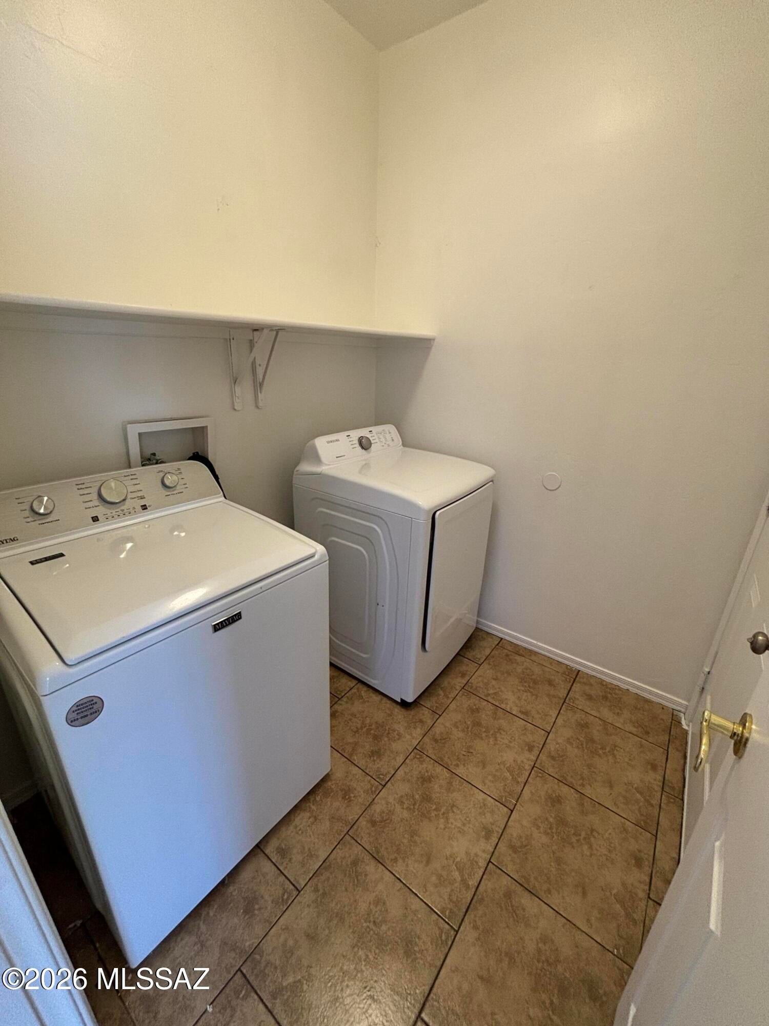 Presidio Del Sol (1-111) - Residential Lease