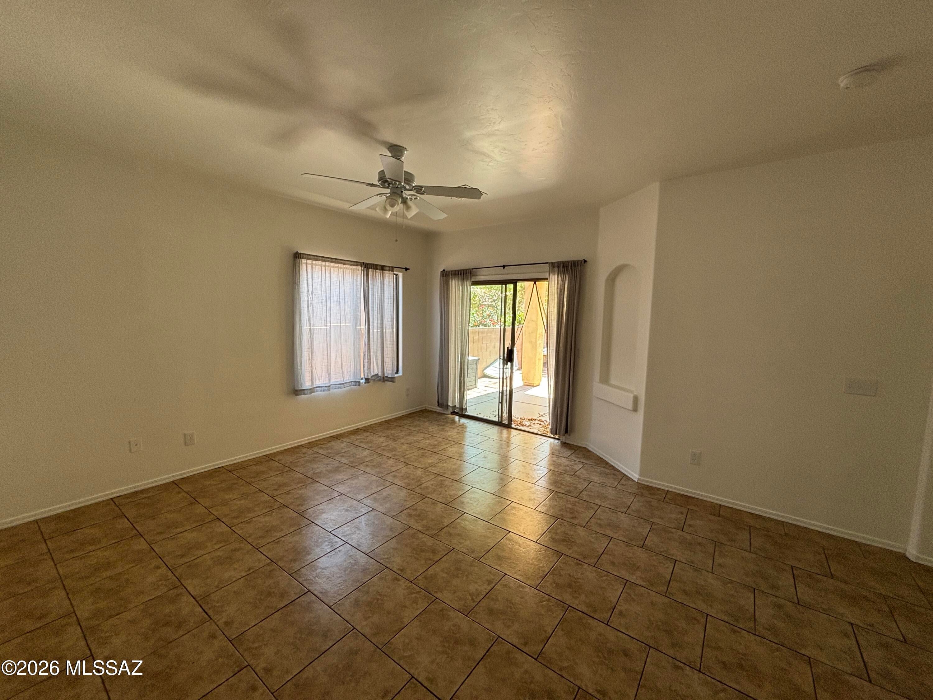 Presidio Del Sol (1-111) - Residential Lease
