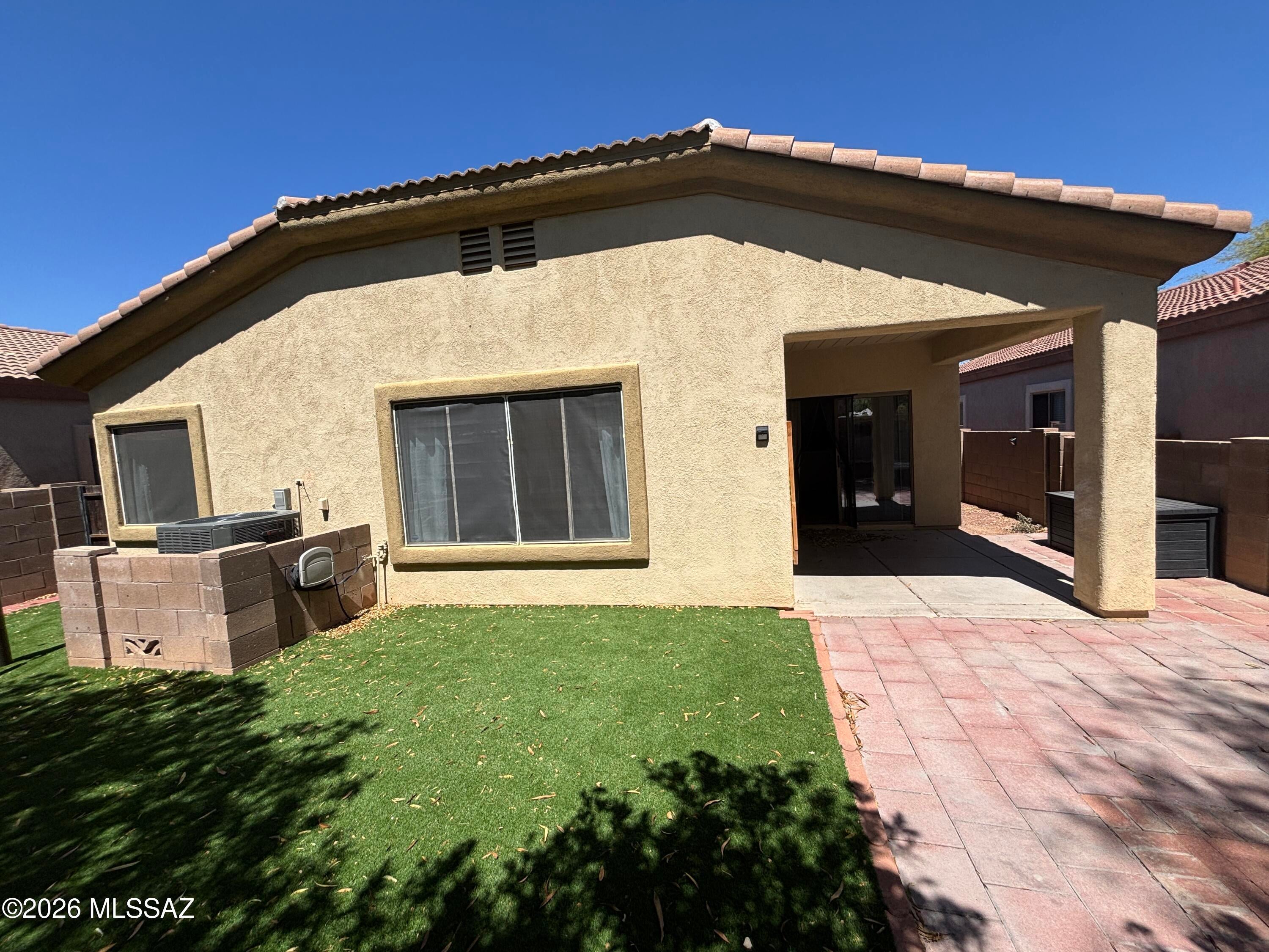Presidio Del Sol (1-111) - Residential Lease