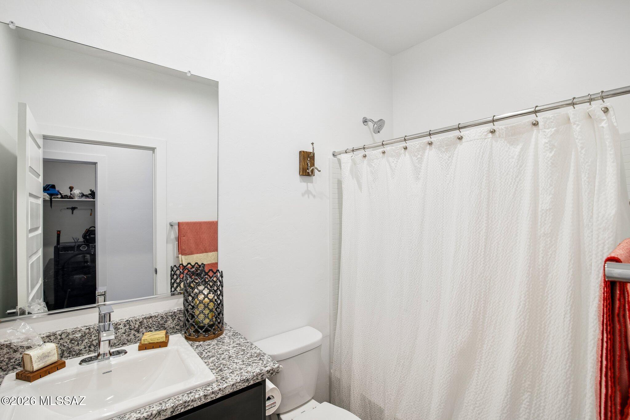 New Tucson Unit NO. 8 (1-455) - Residential Lease