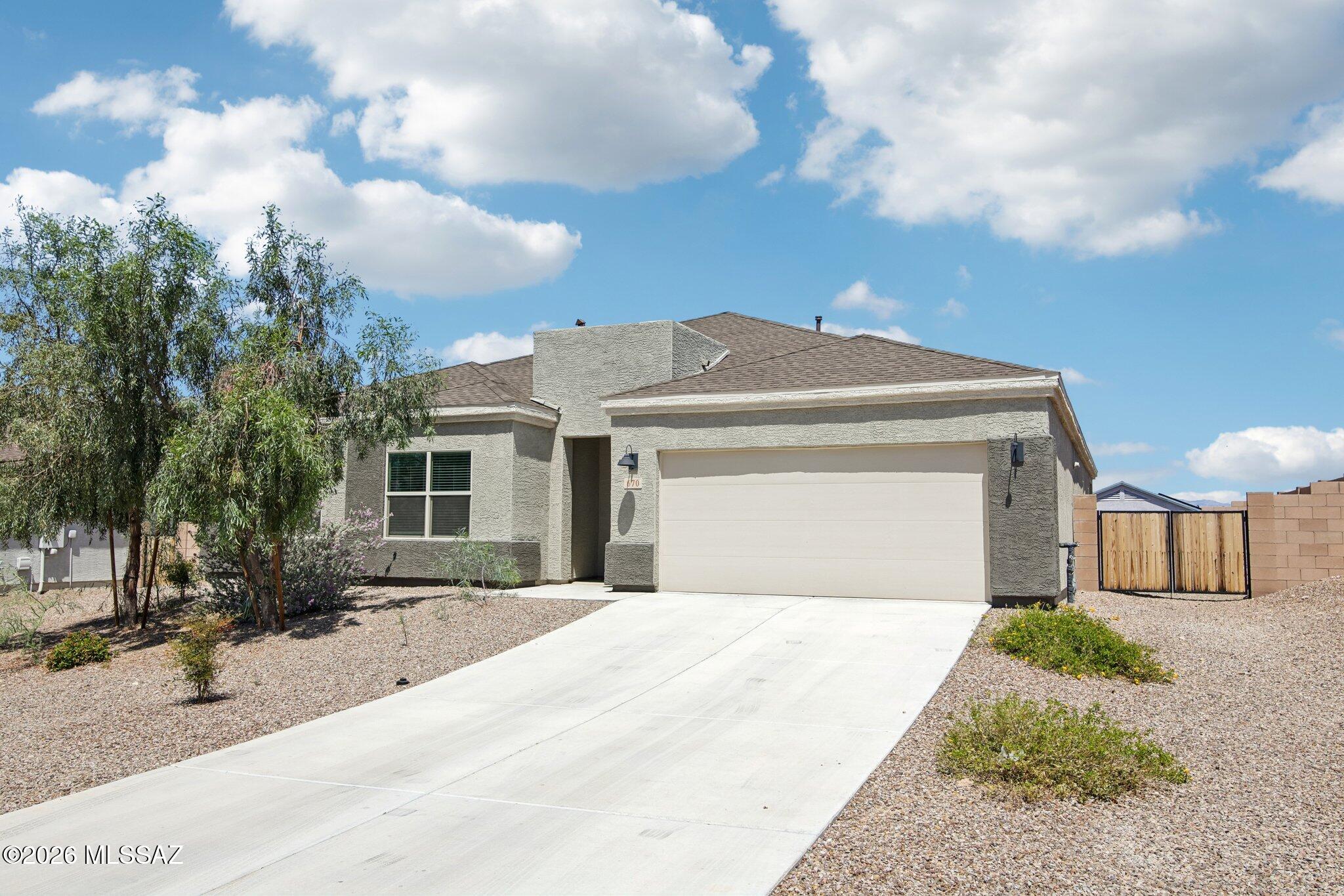 New Tucson Unit NO. 8 (1-455) - Residential Lease