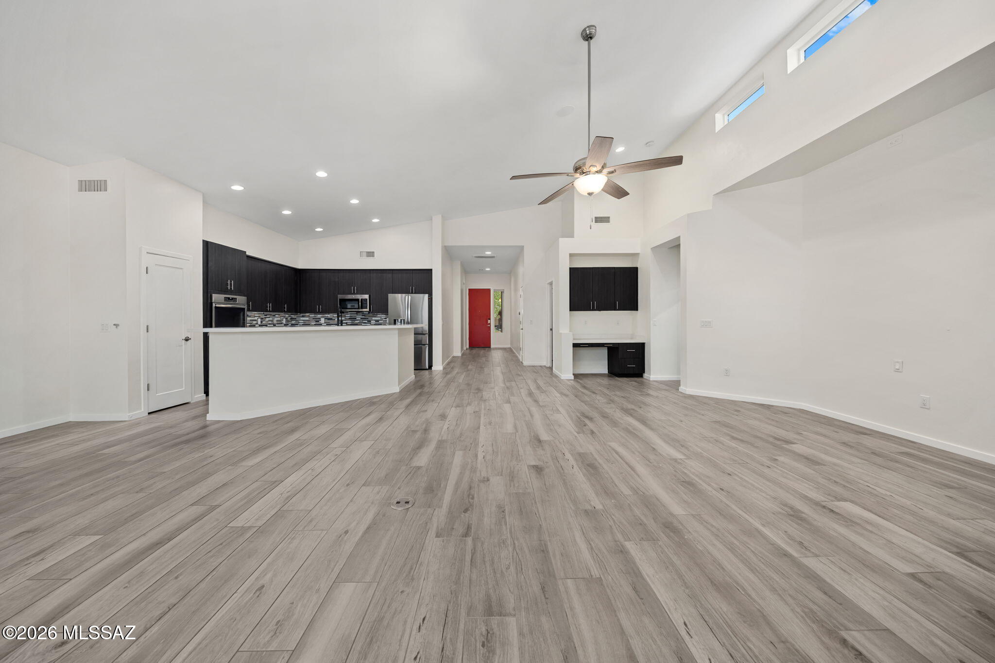Elementary Place SQ20163230723 - Residential