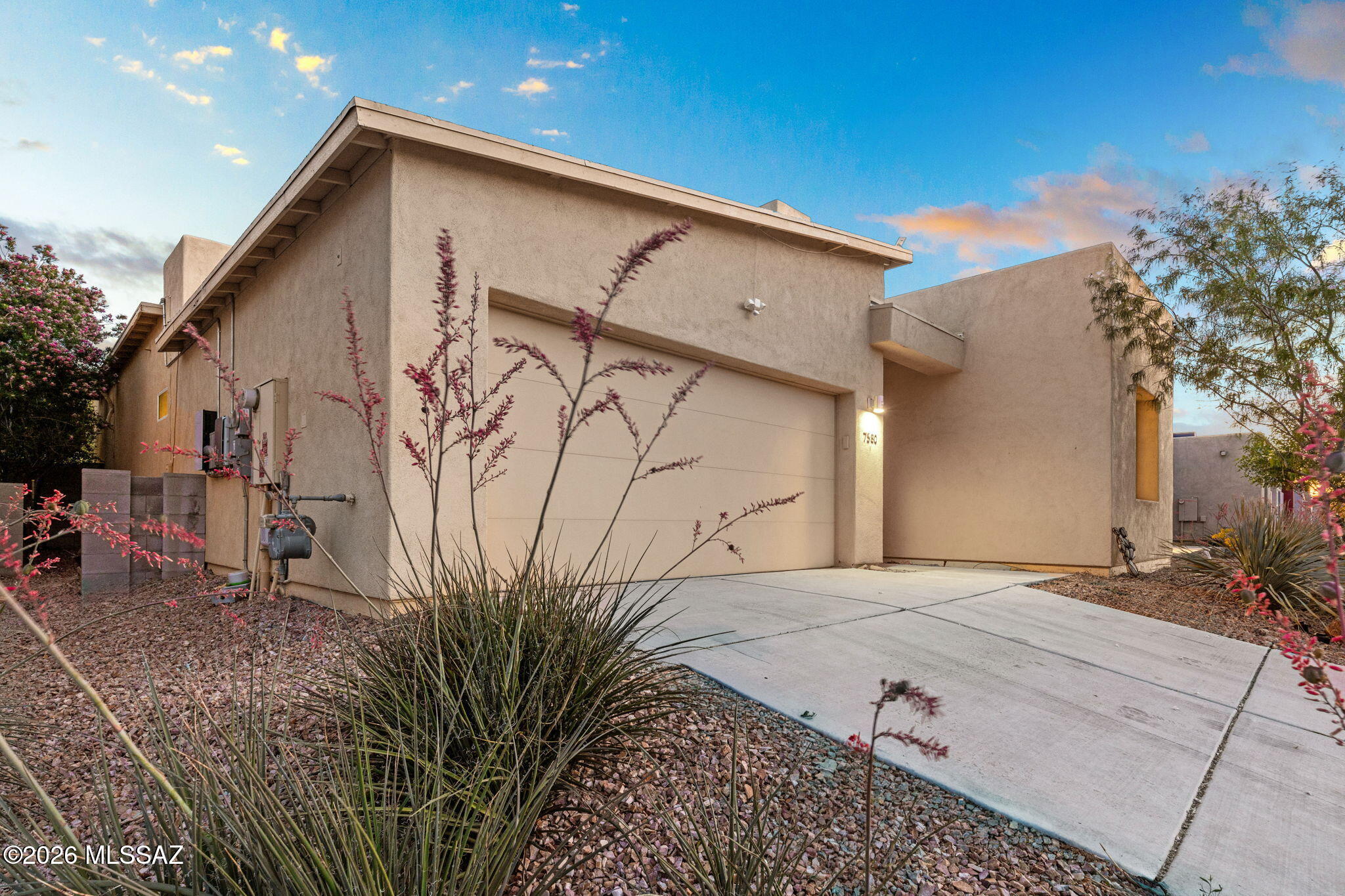 Elementary Place SQ20163230723 - Residential