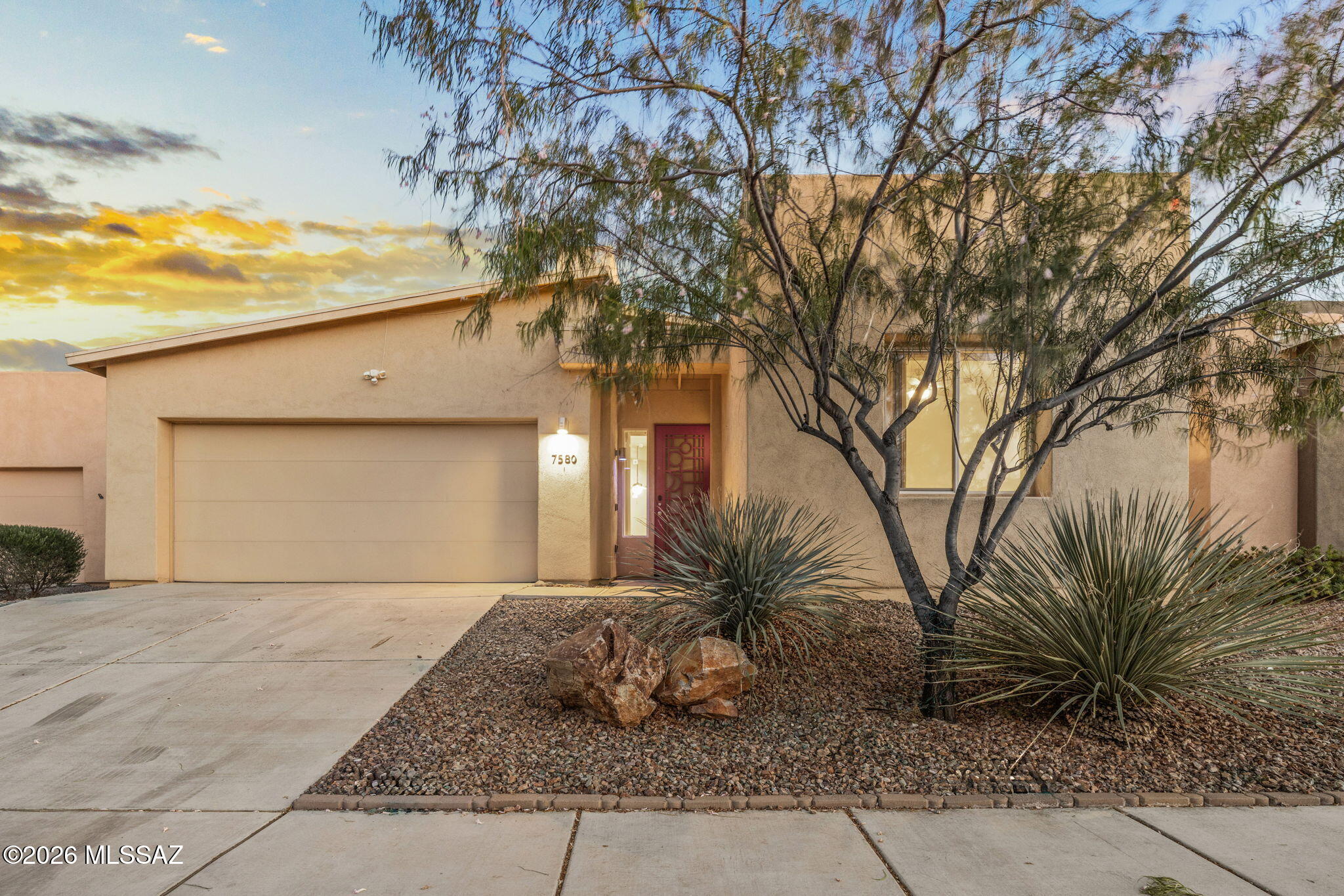Elementary Place SQ20163230723 - Residential