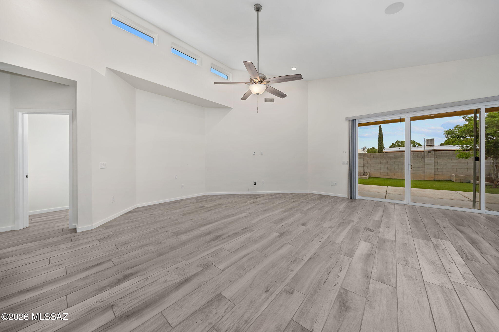 Elementary Place SQ20163230723 - Residential