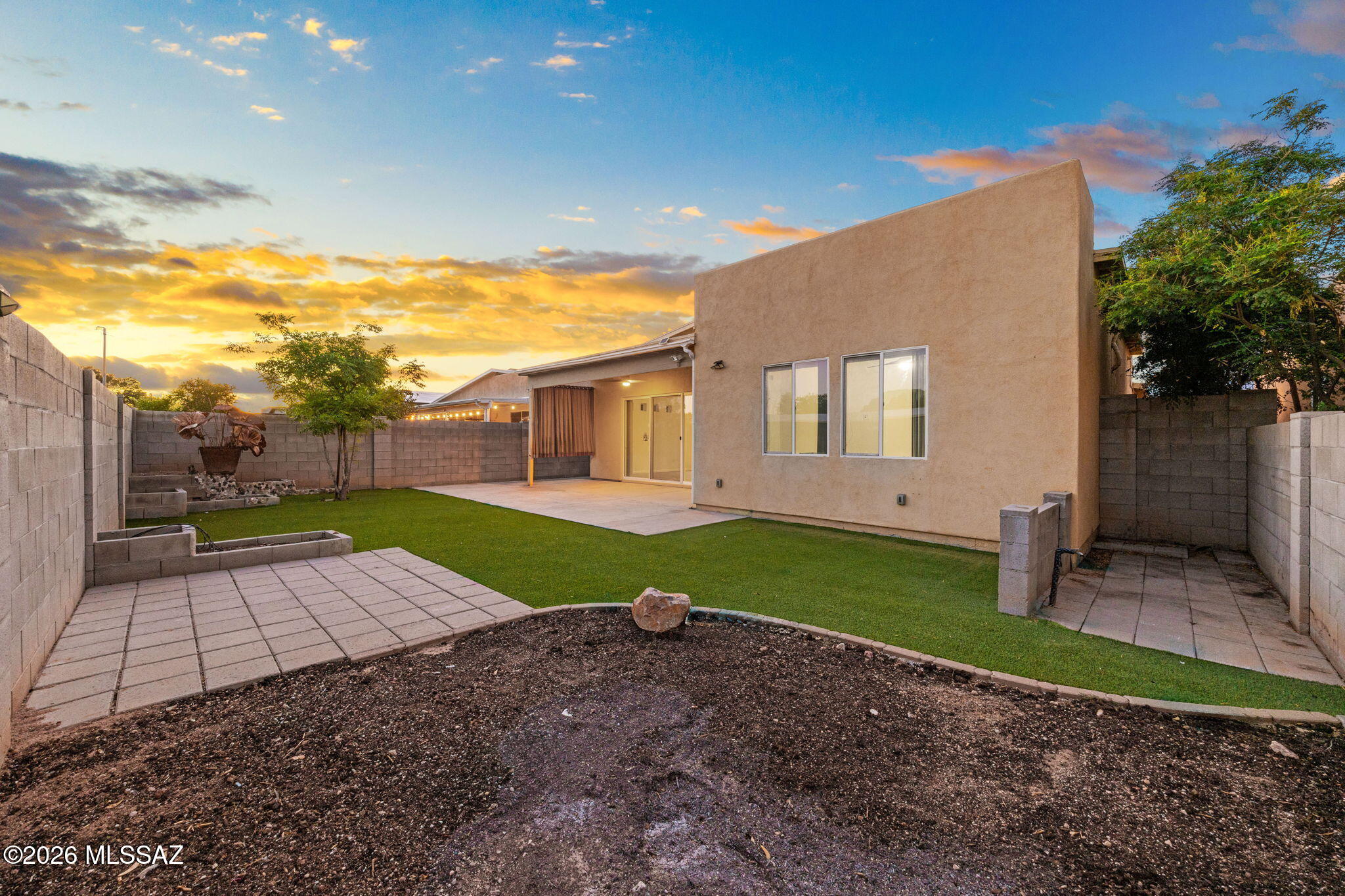 Elementary Place SQ20163230723 - Residential