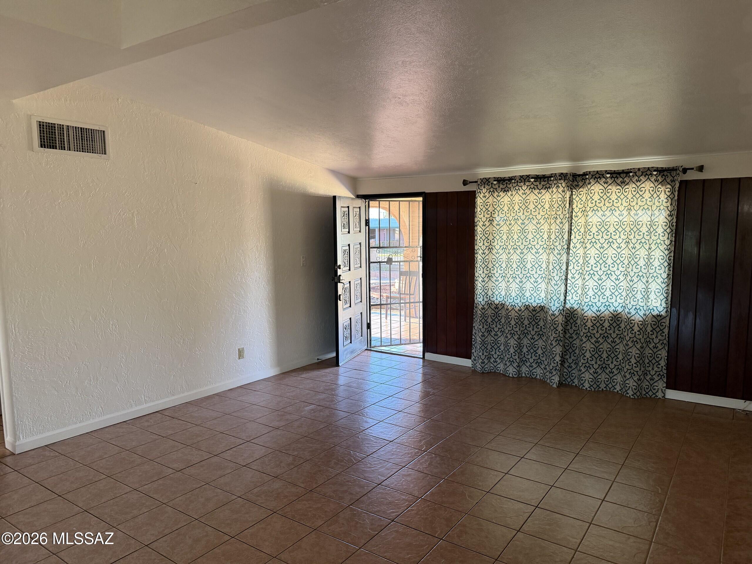 Casas Estrada Annex - Residential