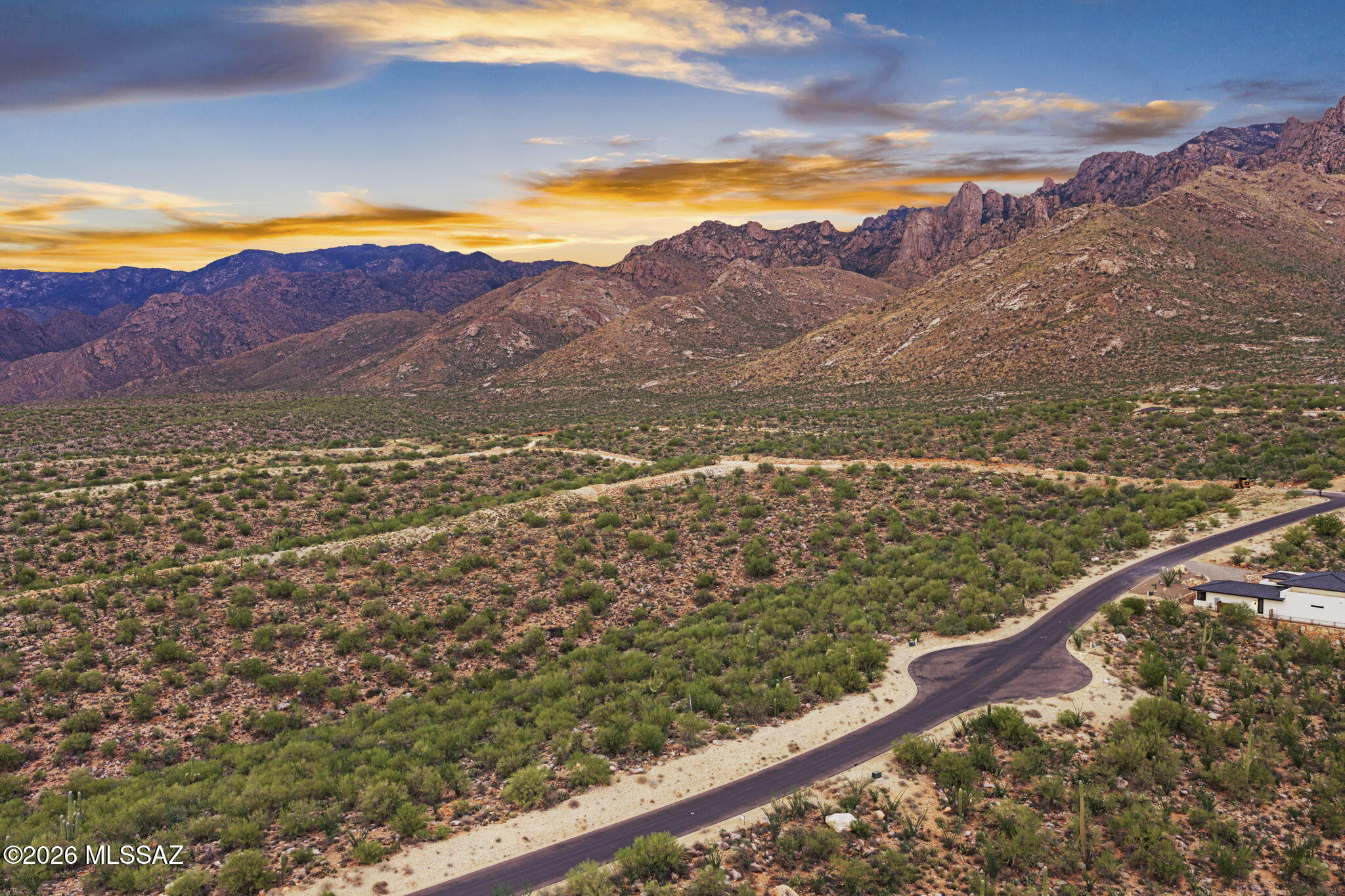 Pusch Ridge - Land