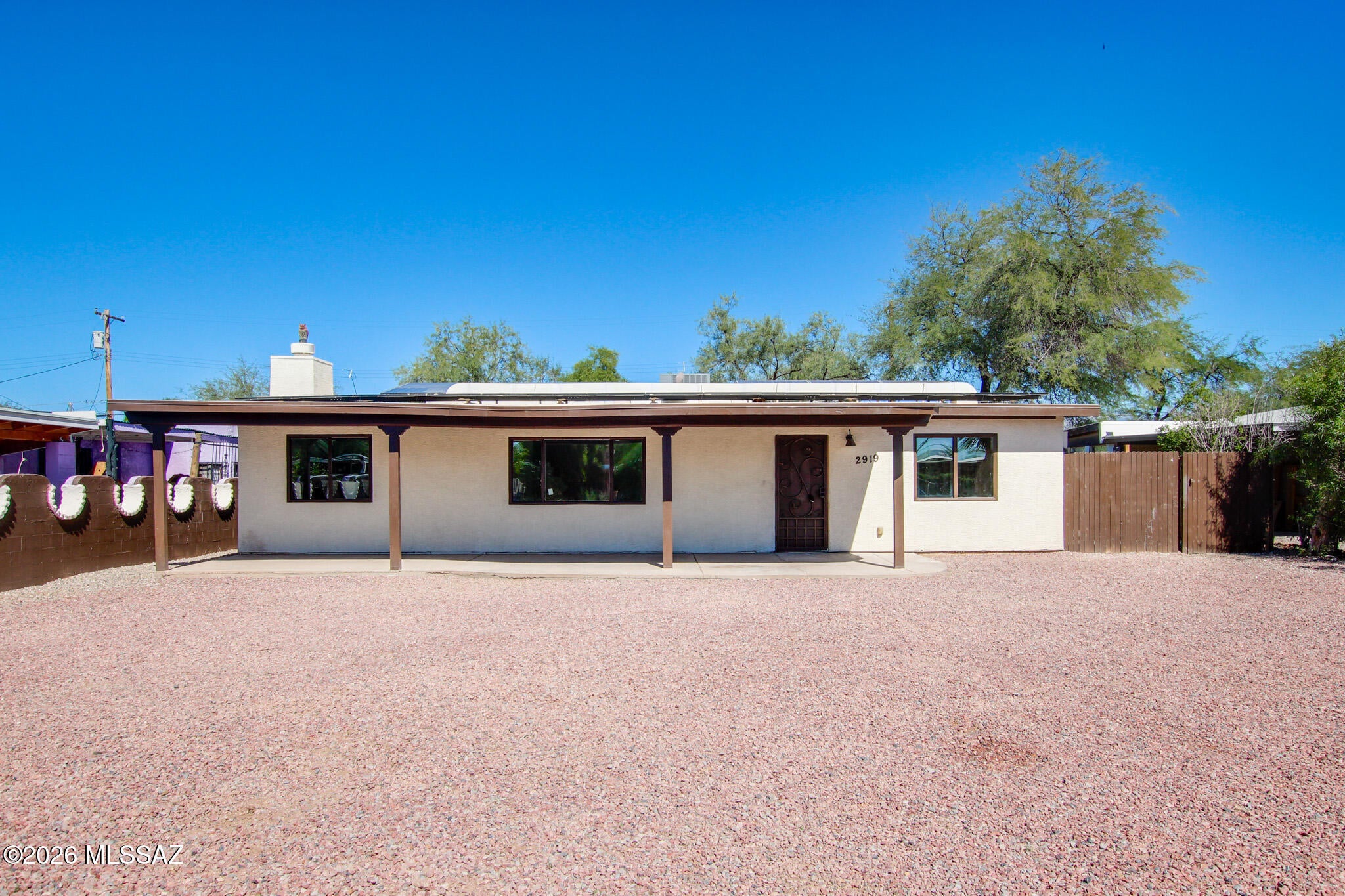 Country Club Manor - Residential