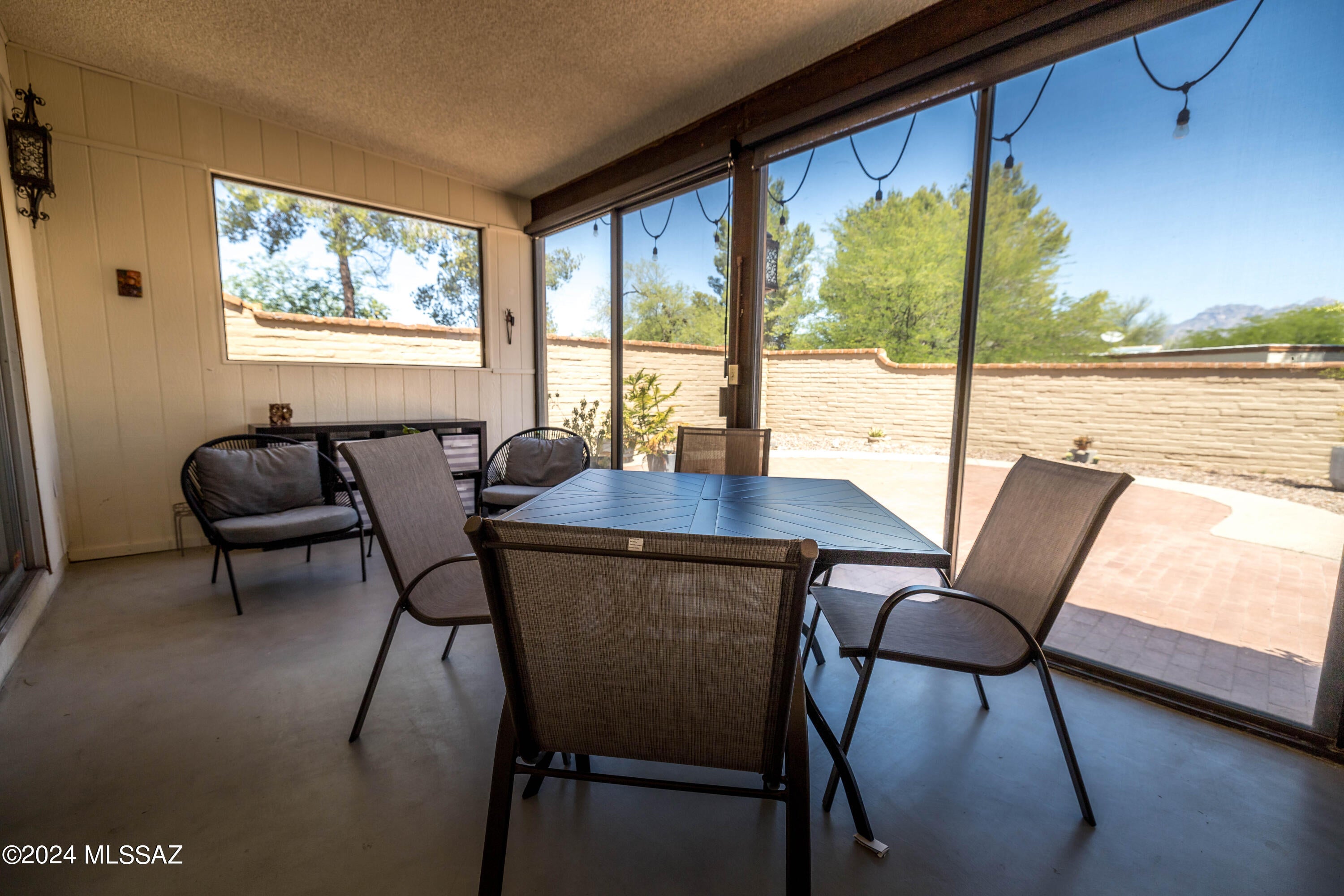 Colonia Verde Plaza - Residential Lease