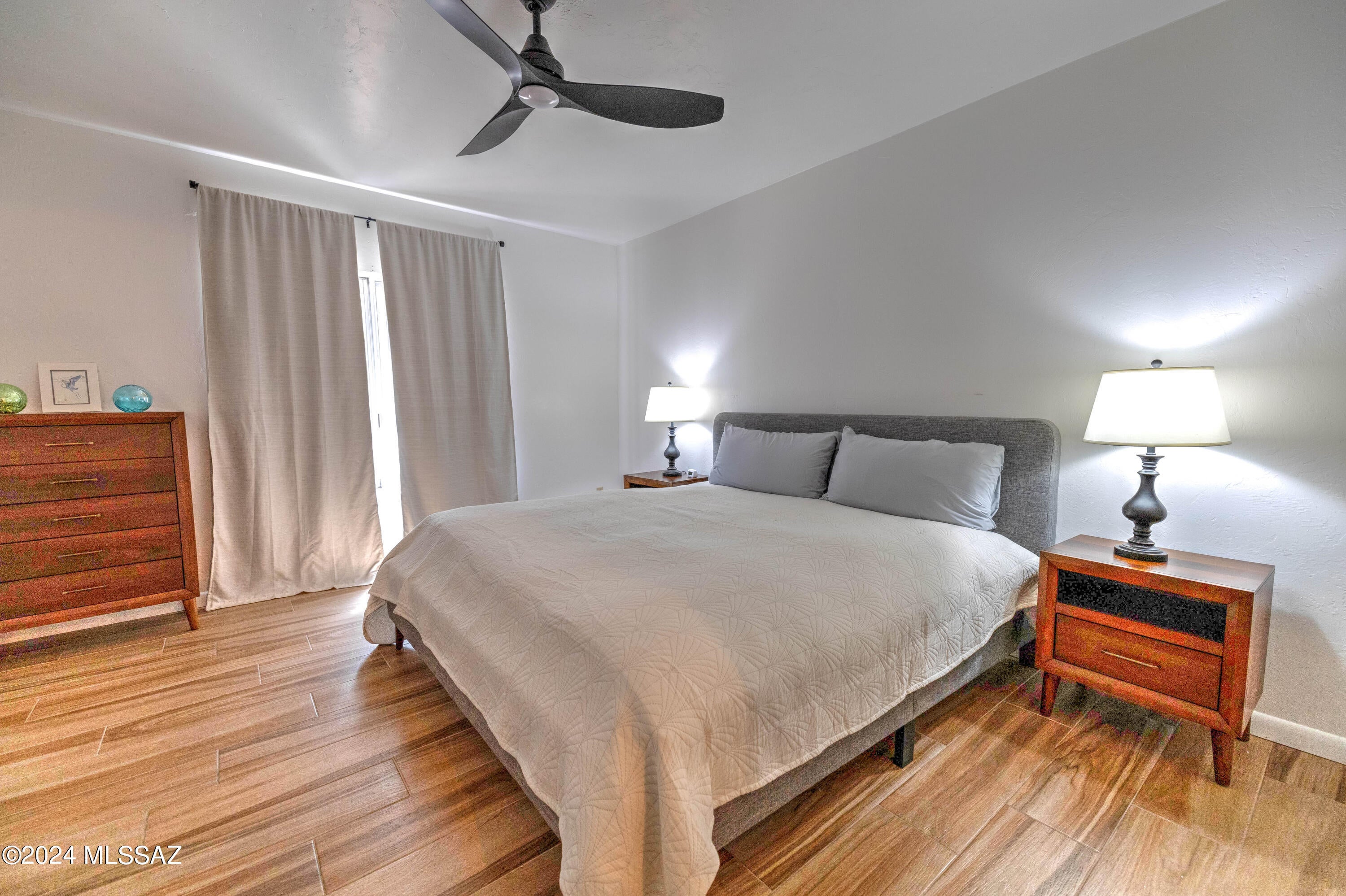 Colonia Verde Plaza - Residential Lease