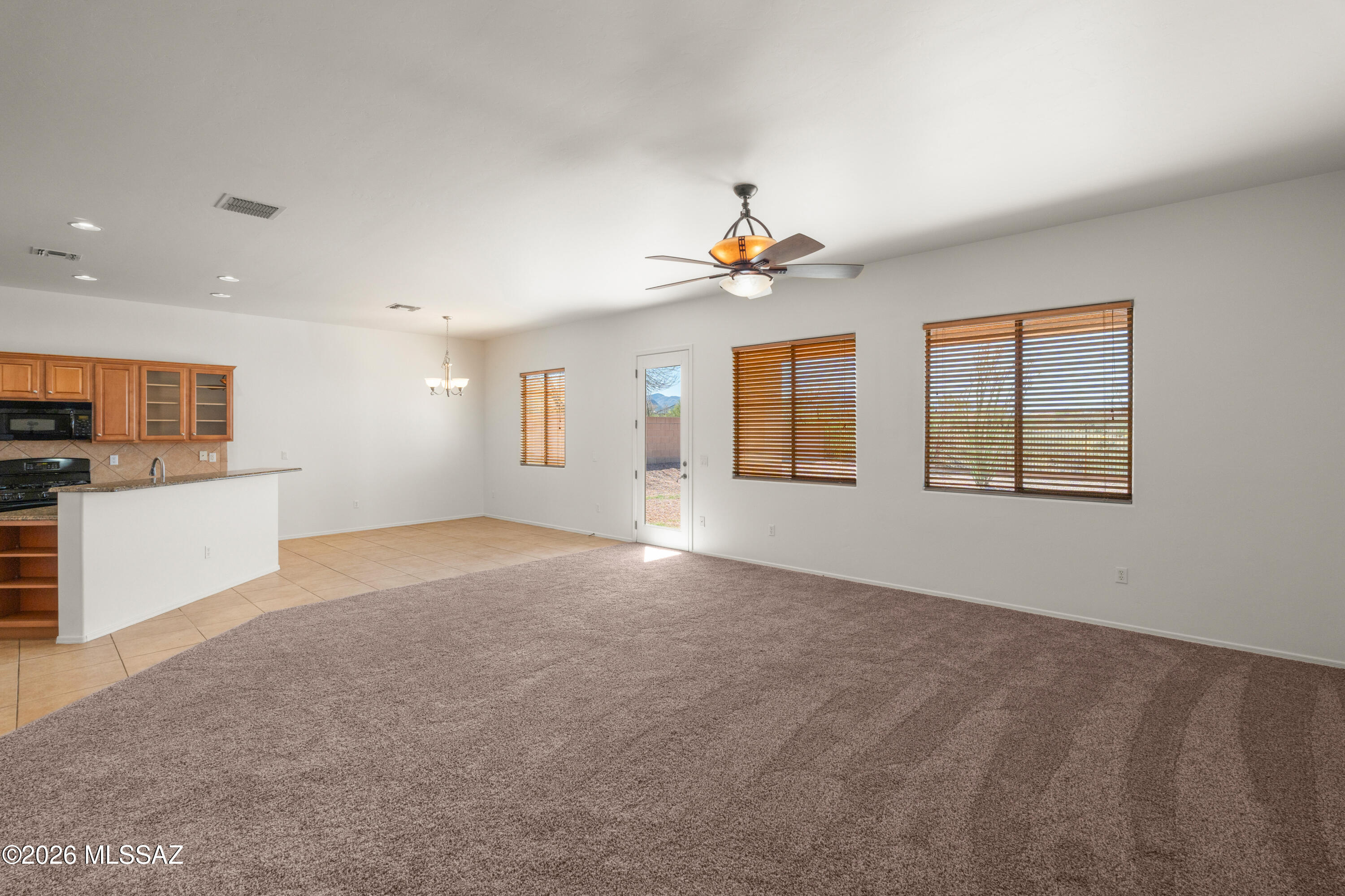 New Tucson Unit NO. 8 (1-455) - Residential Lease