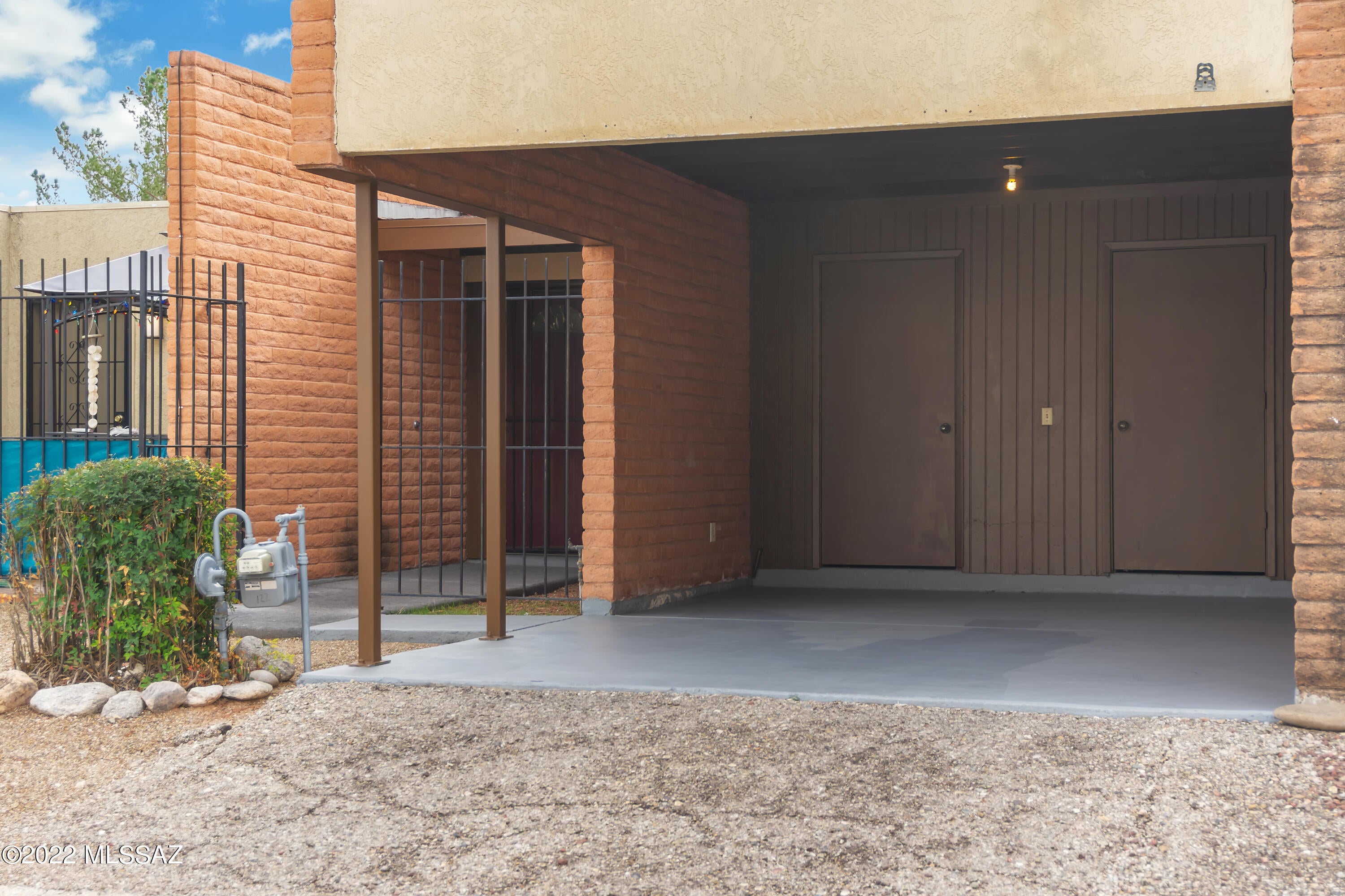 Golden West Villas (Amended) (1-50) - Residential Lease