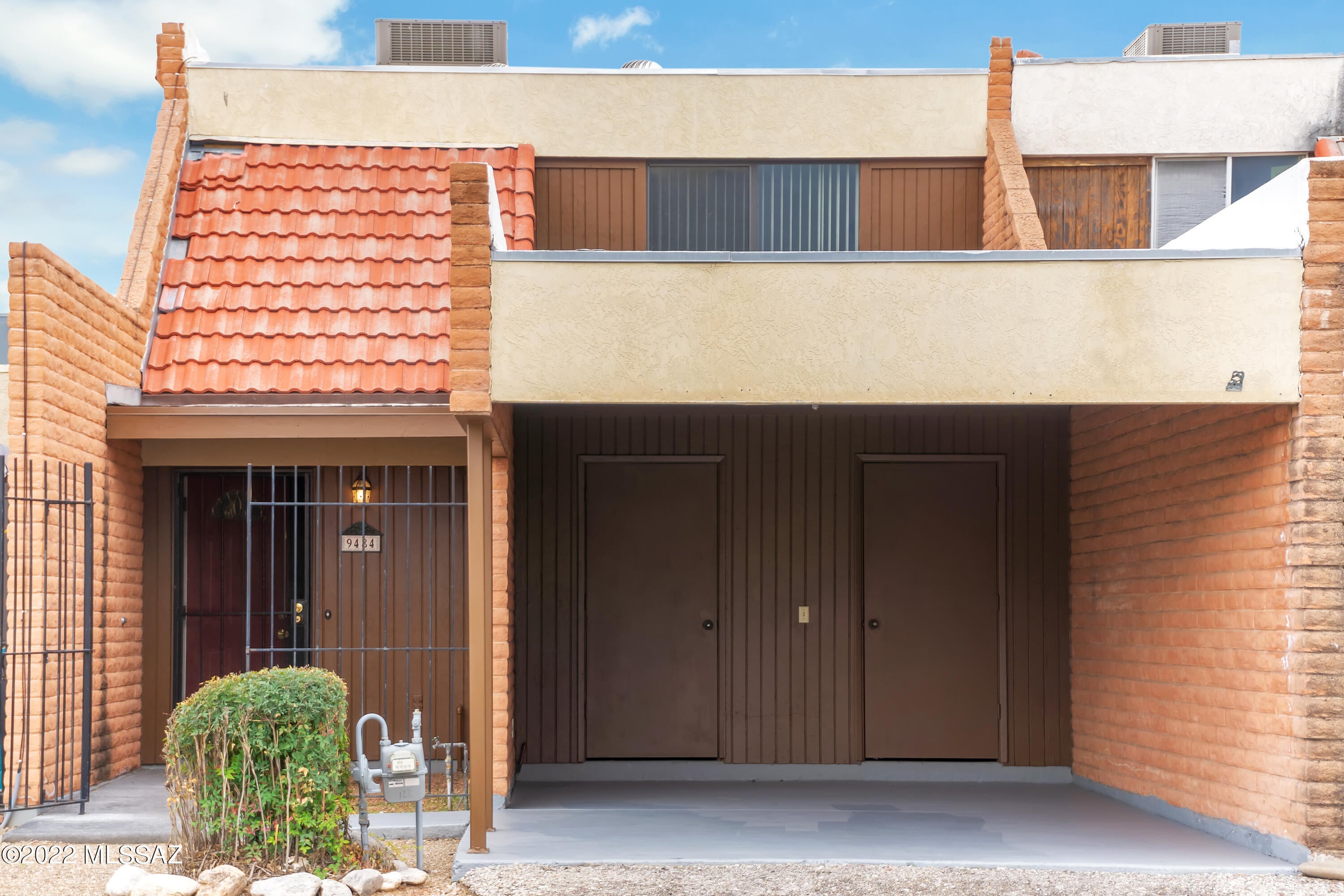 Golden West Villas (Amended) (1-50) - Residential Lease