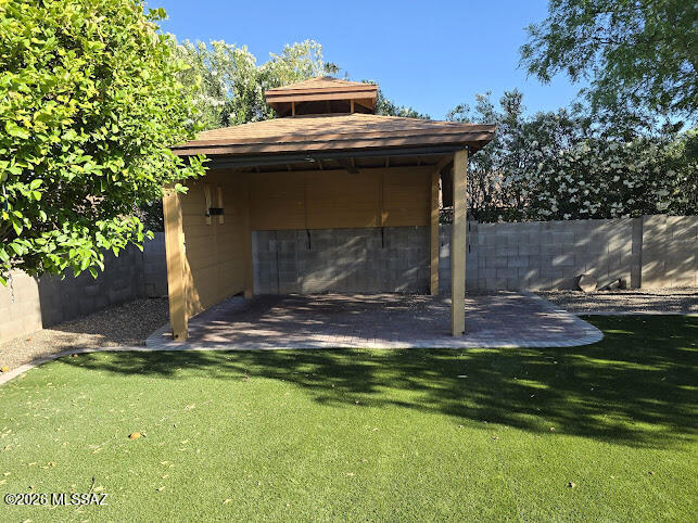 Pantano Heights (1-123) - Residential Lease