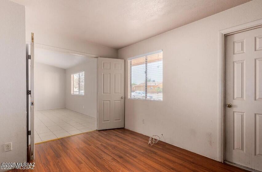 Oak Tree at Midvale (520-620) - Residential Lease