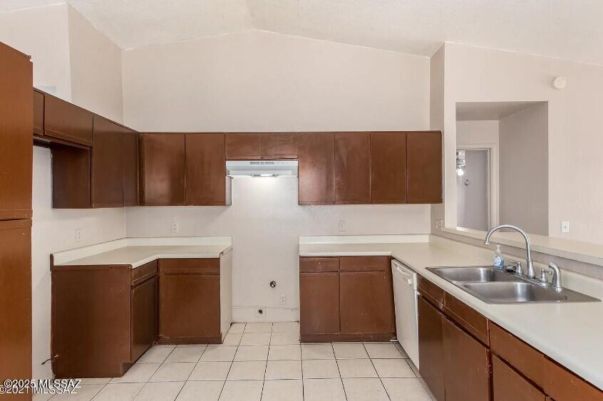 Oak Tree at Midvale (520-620) - Residential Lease