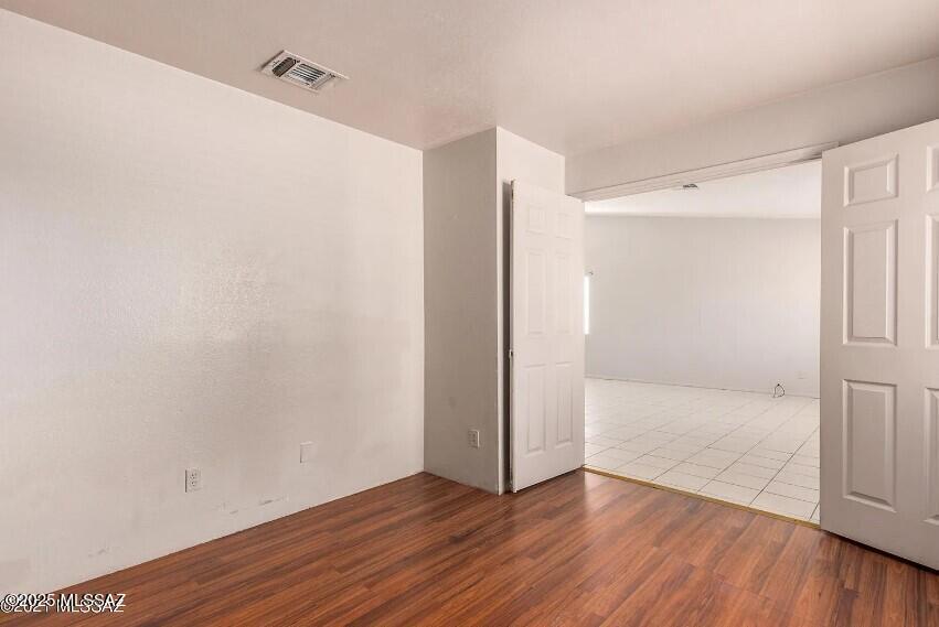 Oak Tree at Midvale (520-620) - Residential Lease